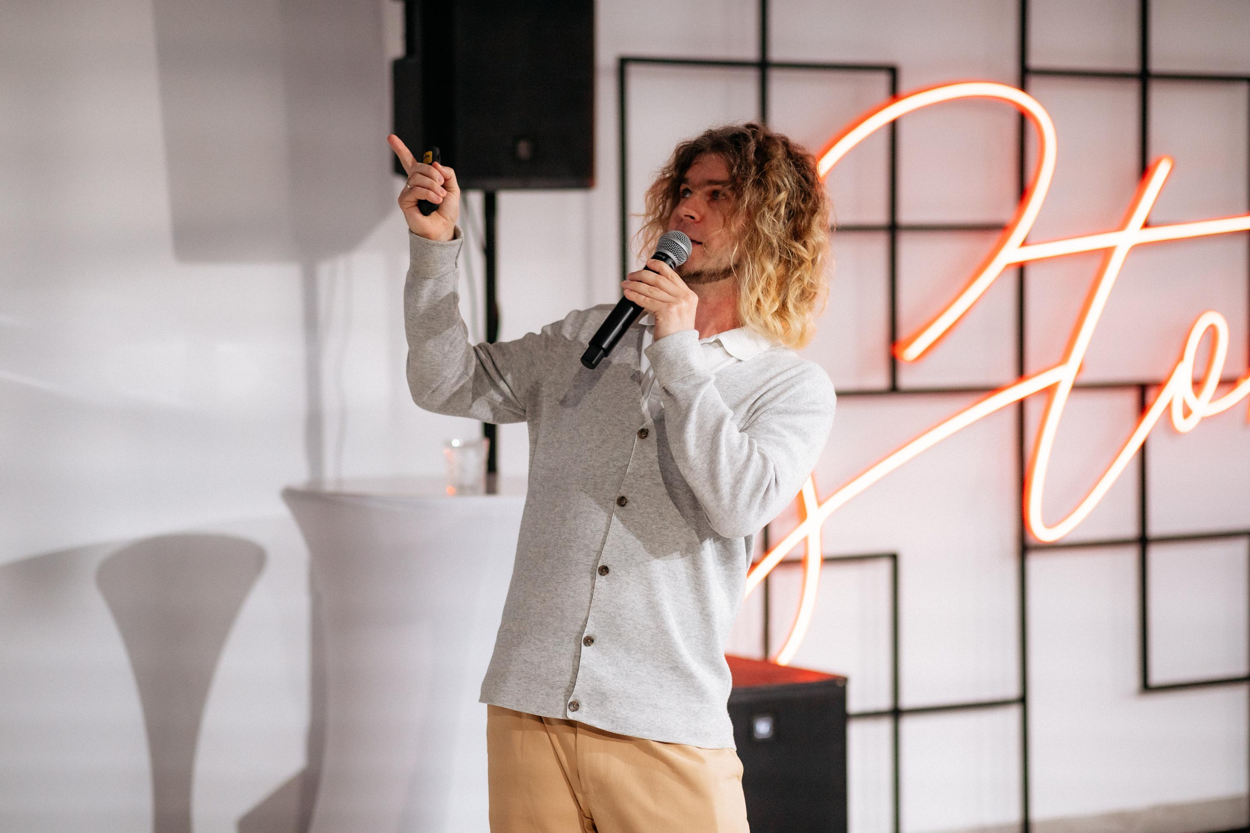 UNIKEI STORIES. СВОИ. ФОТООТЧЕТЫ-СОБЫТИЯ-МЕСТА