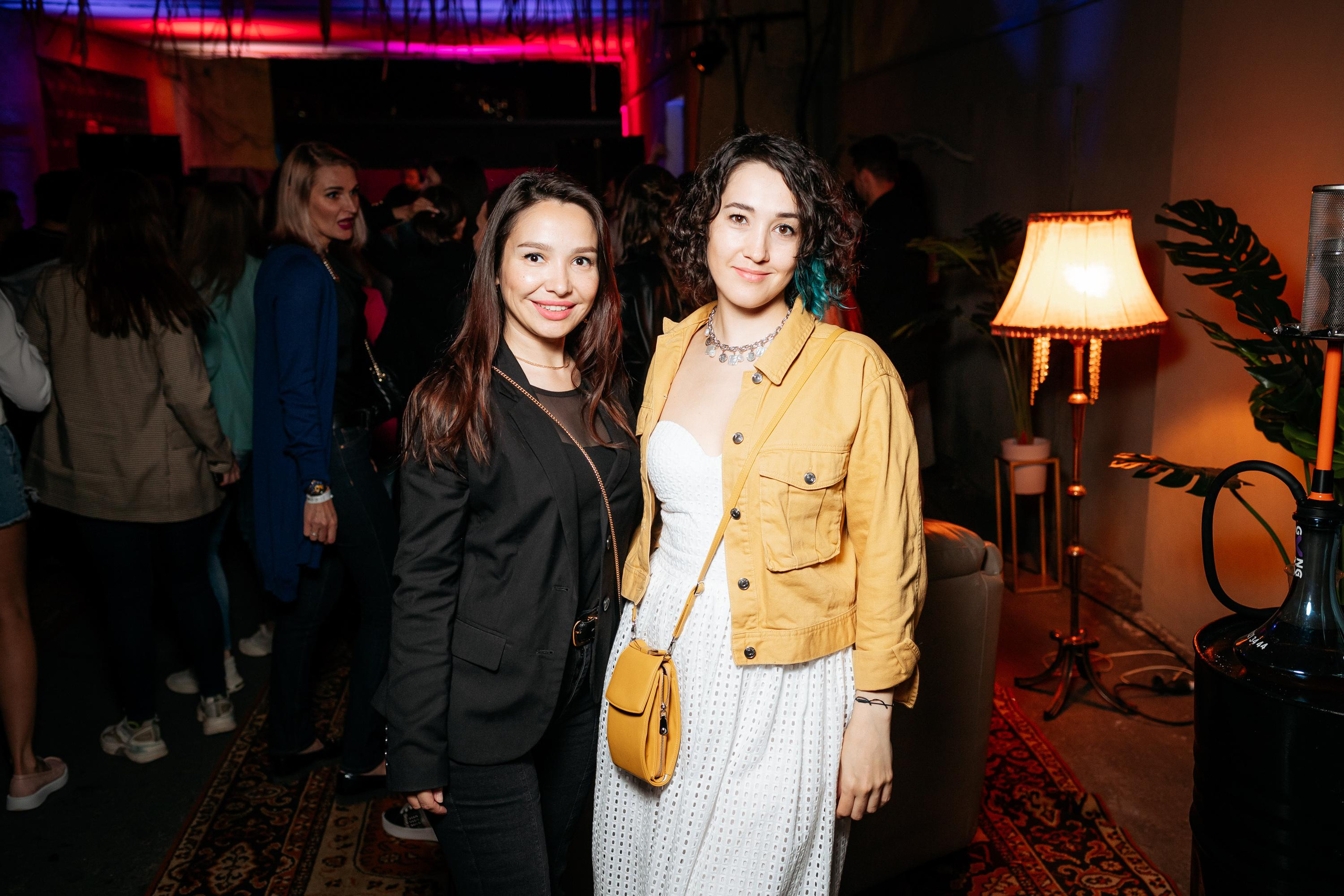 C O M M U N I T Y [ONE YEAR]. СВОИ. ФОТООТЧЕТЫ-СОБЫТИЯ-МЕСТА