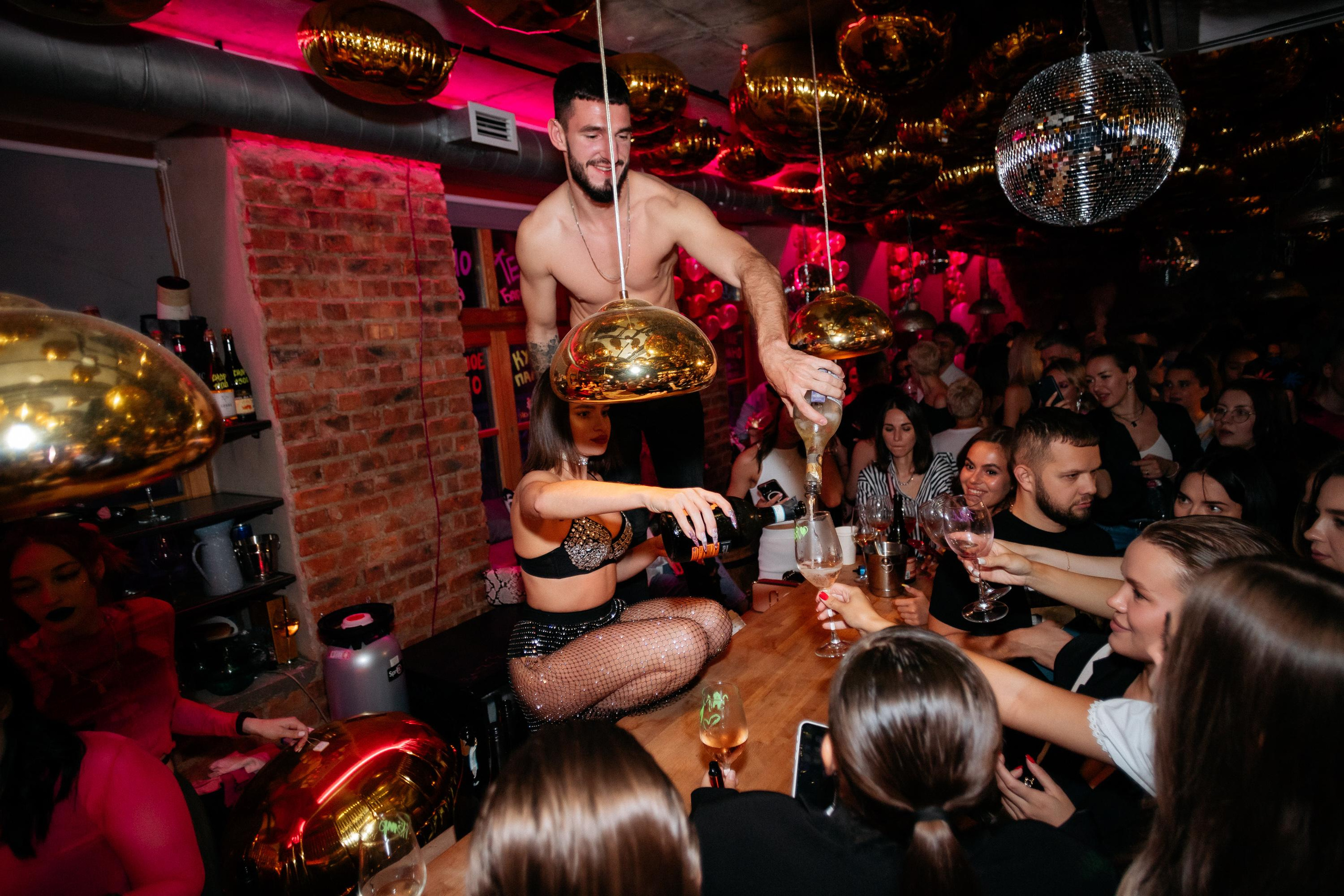 ВИНОТЕКА БАР х МАГАЗ [2 ГОДА]. СВОИ. ФОТООТЧЕТЫ-СОБЫТИЯ-МЕСТА