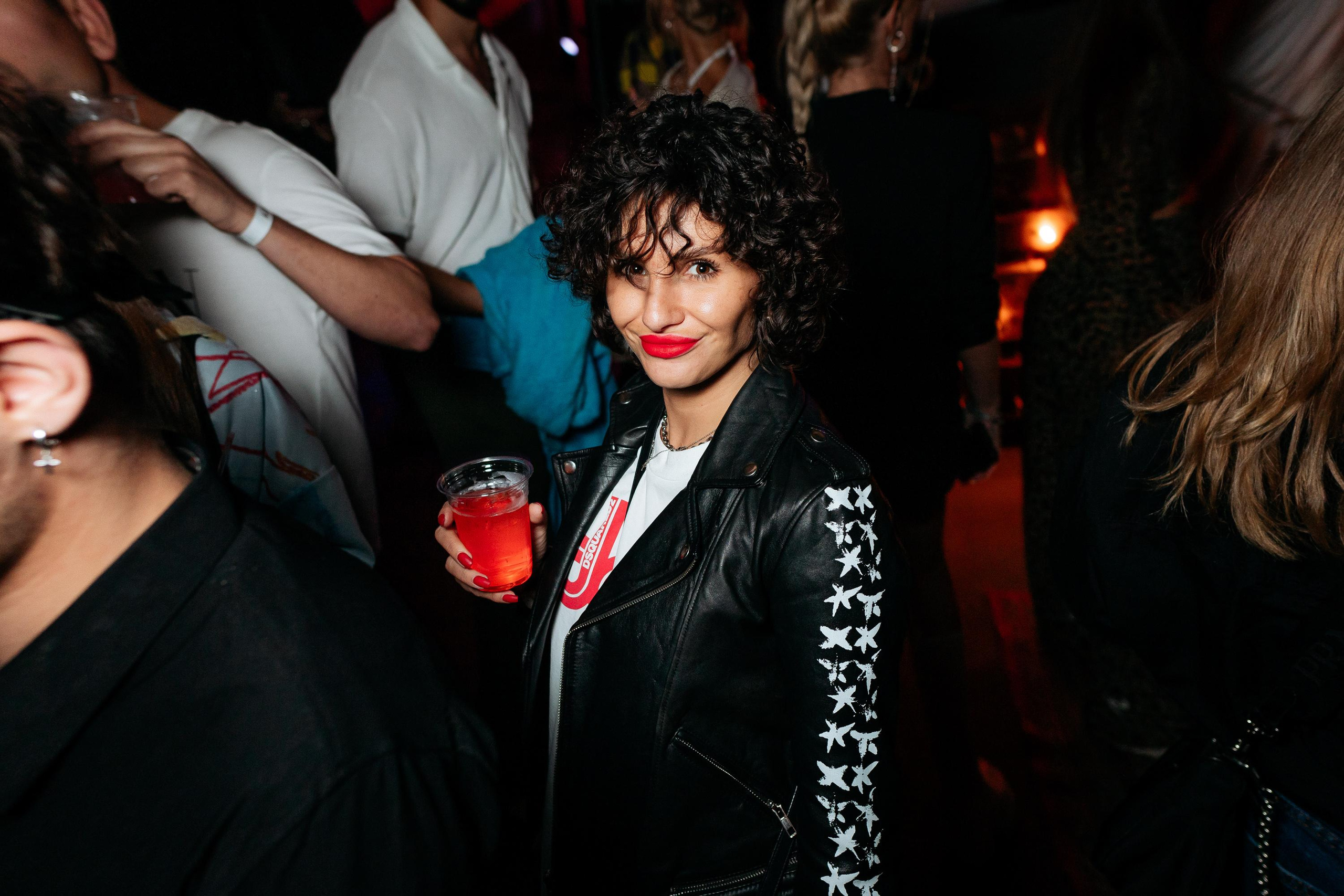 C O M M U N I T Y [ONE YEAR]. СВОИ. ФОТООТЧЕТЫ-СОБЫТИЯ-МЕСТА