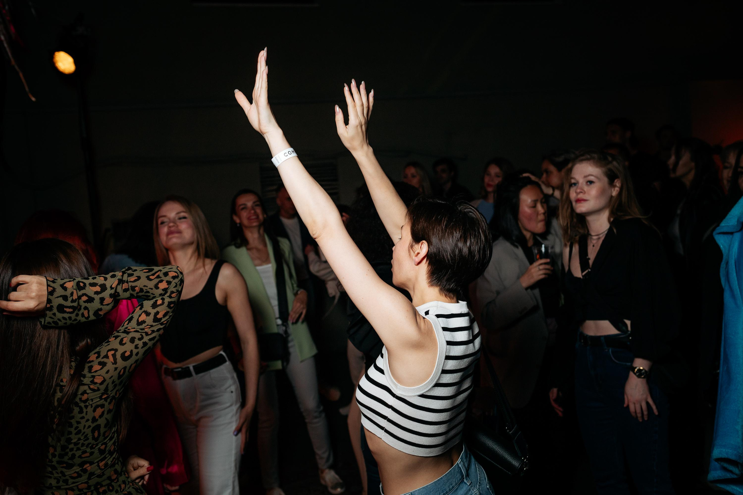 C O M M U N I T Y [ONE YEAR]. СВОИ. ФОТООТЧЕТЫ-СОБЫТИЯ-МЕСТА