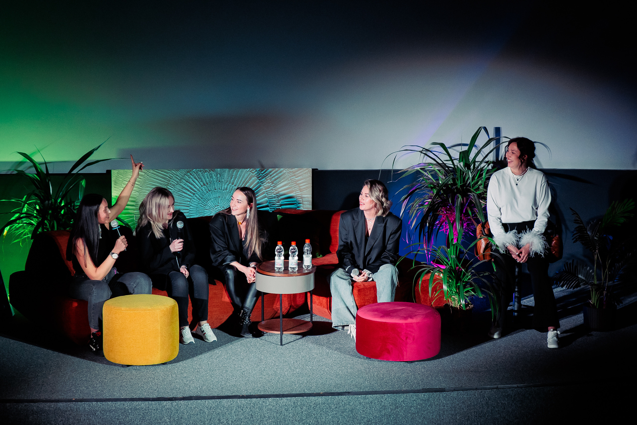 КОНФА. СВОИ. ФОТООТЧЕТЫ-СОБЫТИЯ-МЕСТА