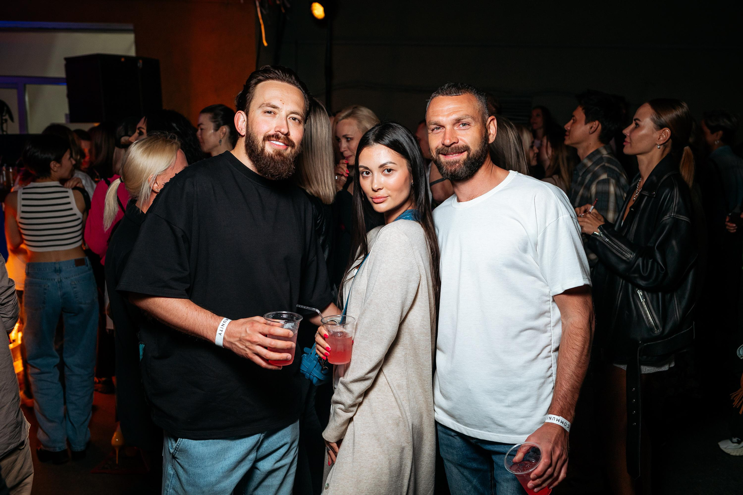 C O M M U N I T Y [ONE YEAR]. СВОИ. ФОТООТЧЕТЫ-СОБЫТИЯ-МЕСТА