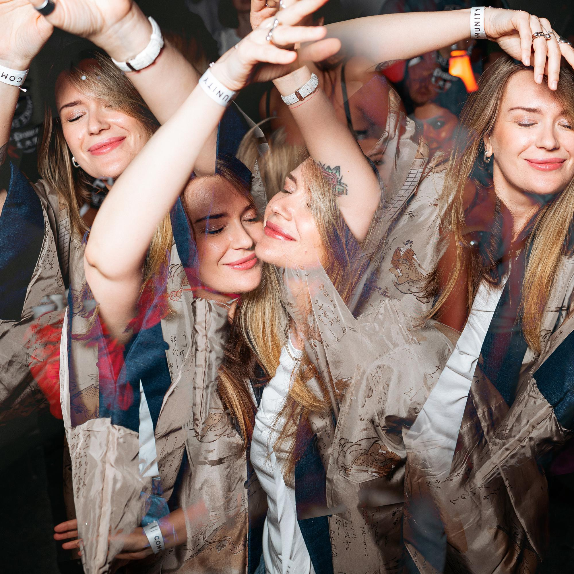 C O M M U N I T Y [ONE YEAR]. СВОИ. ФОТООТЧЕТЫ-СОБЫТИЯ-МЕСТА