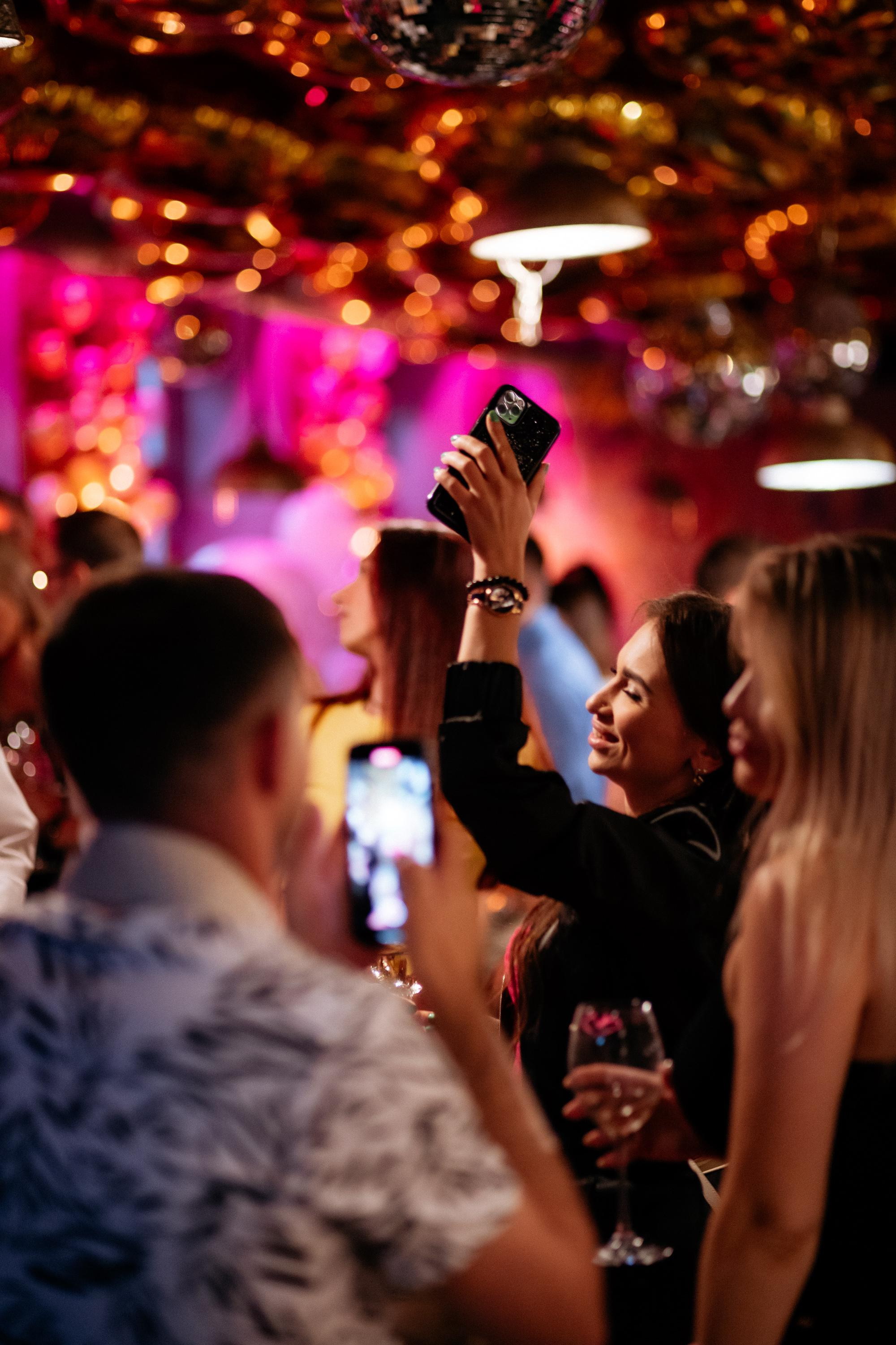 ВИНОТЕКА БАР х МАГАЗ [2 ГОДА]. СВОИ. ФОТООТЧЕТЫ-СОБЫТИЯ-МЕСТА