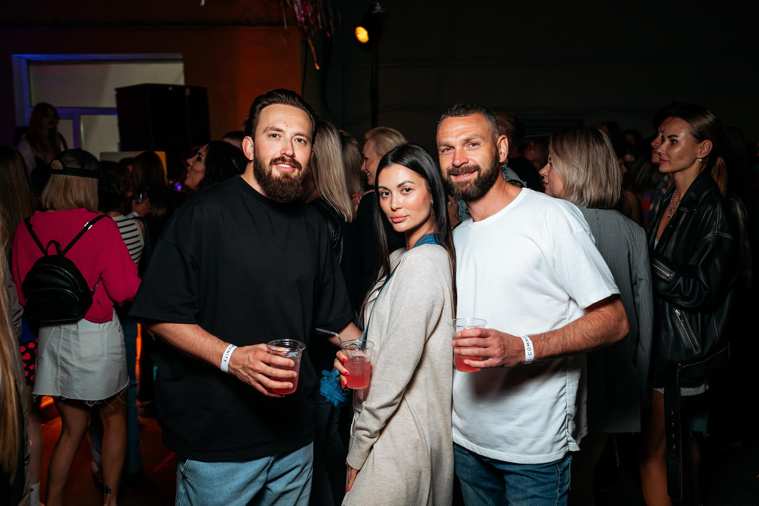 C O M M U N I T Y [ONE YEAR]. СВОИ. ФОТООТЧЕТЫ-СОБЫТИЯ-МЕСТА