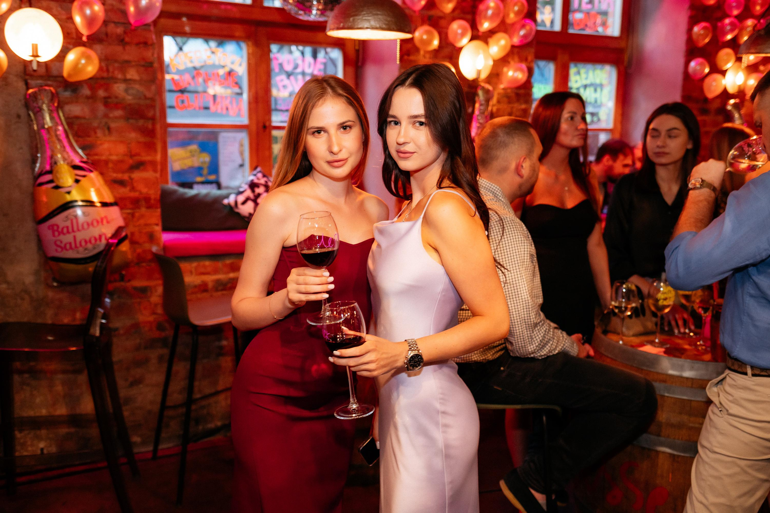 ВИНОТЕКА БАР х МАГАЗ [2 ГОДА]. СВОИ. ФОТООТЧЕТЫ-СОБЫТИЯ-МЕСТА