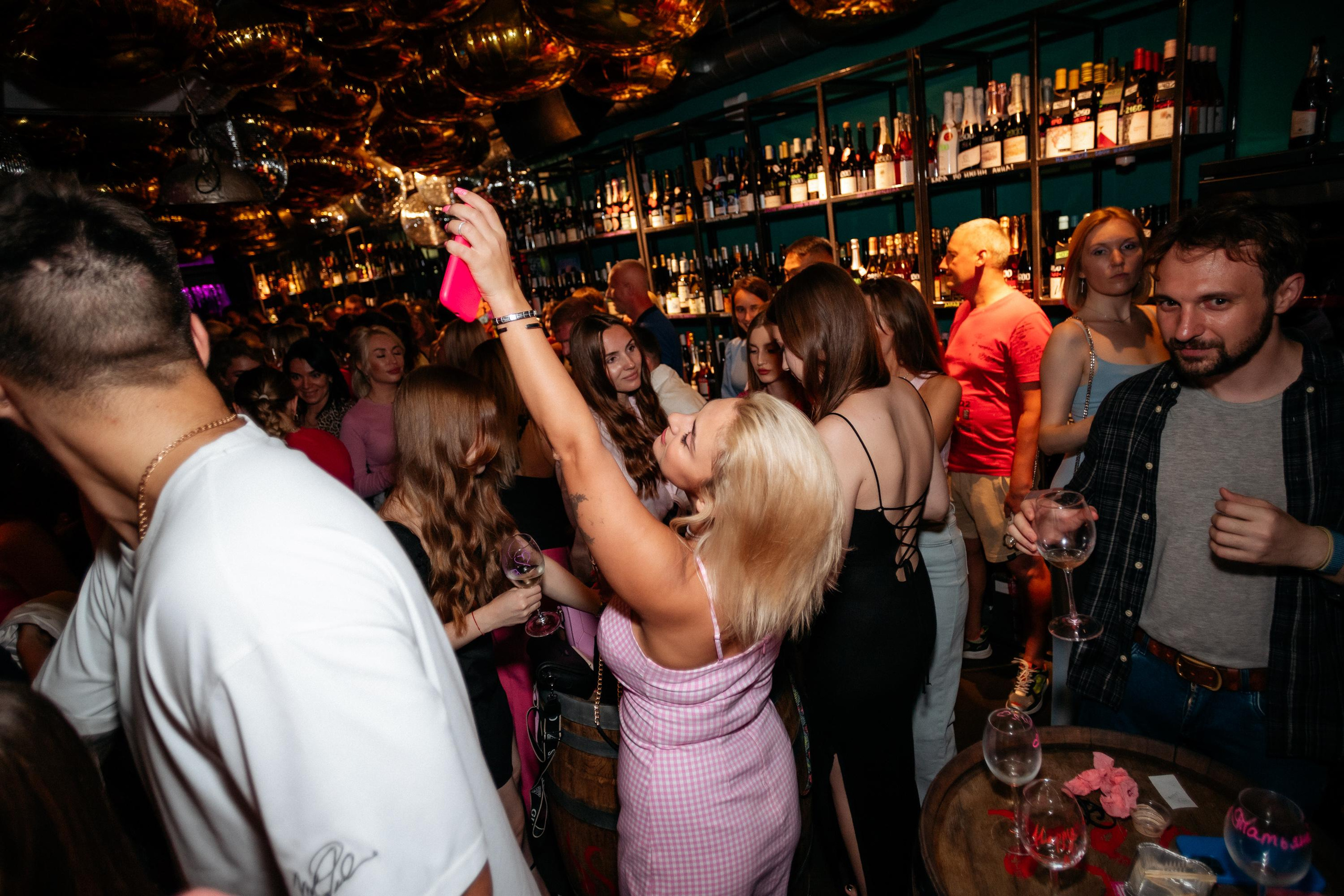 ВИНОТЕКА БАР х МАГАЗ [2 ГОДА]. СВОИ. ФОТООТЧЕТЫ-СОБЫТИЯ-МЕСТА