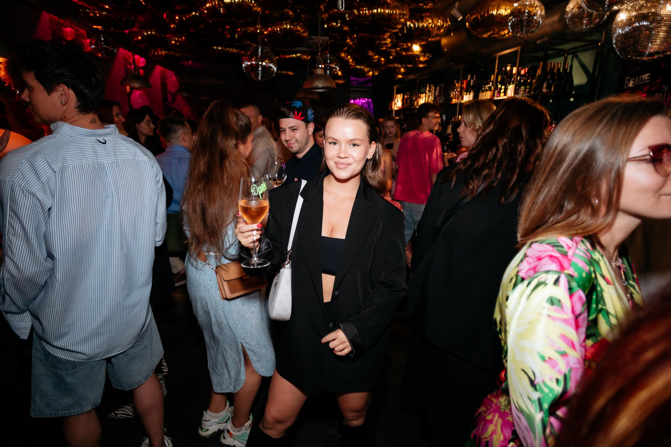 ВИНОТЕКА БАР х МАГАЗ [2 ГОДА]. СВОИ. ФОТООТЧЕТЫ-СОБЫТИЯ-МЕСТА