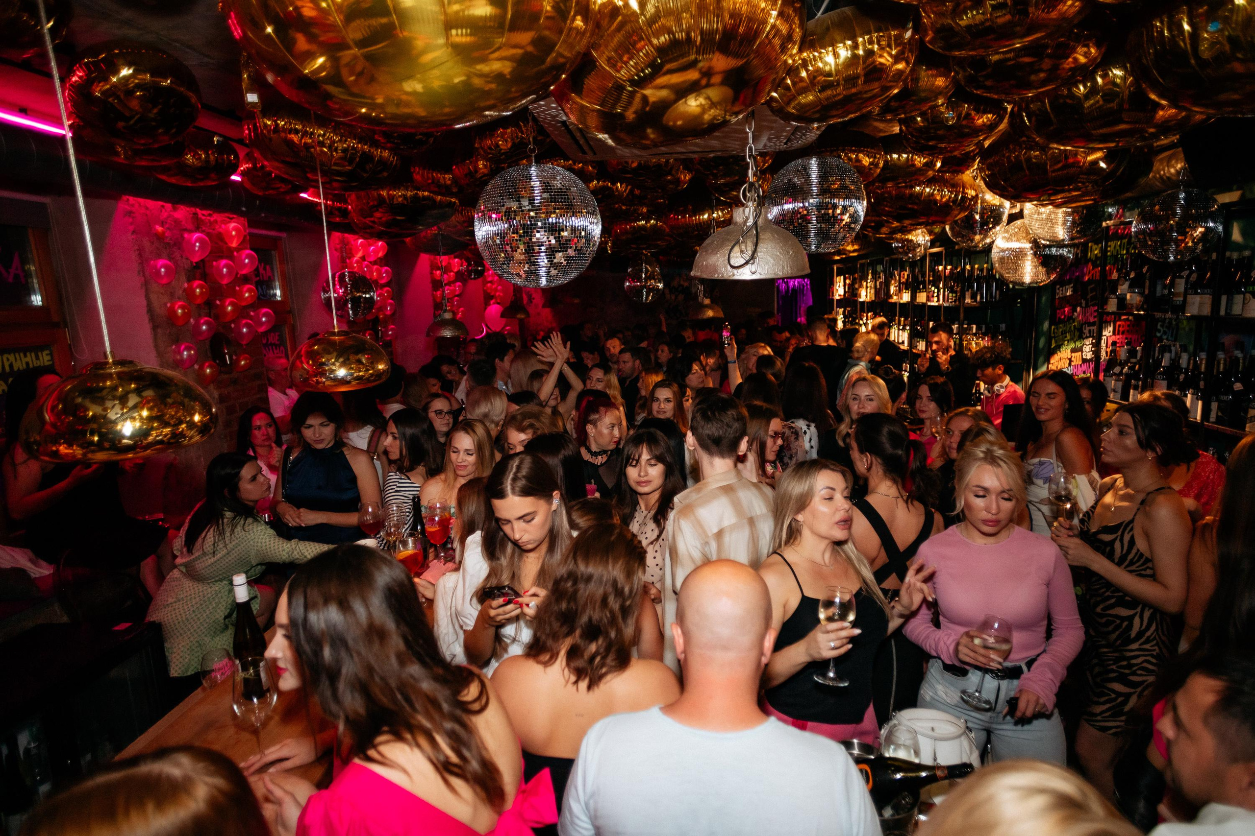 ВИНОТЕКА БАР х МАГАЗ [2 ГОДА]. СВОИ. ФОТООТЧЕТЫ-СОБЫТИЯ-МЕСТА