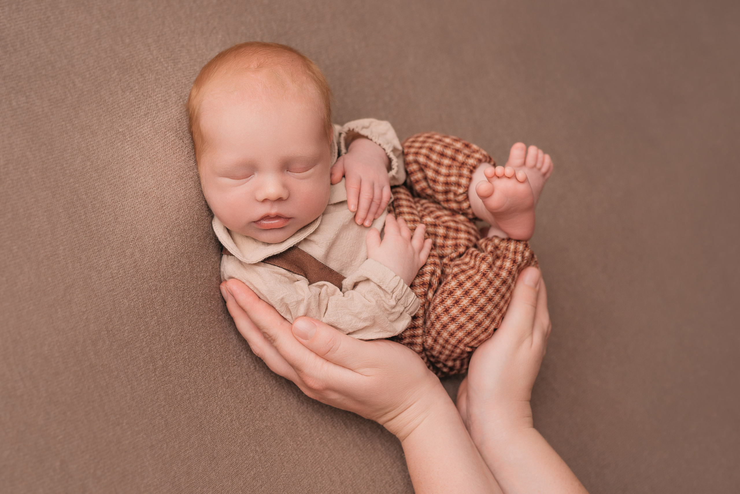 Артем. Фотограф новорожденных Белгород