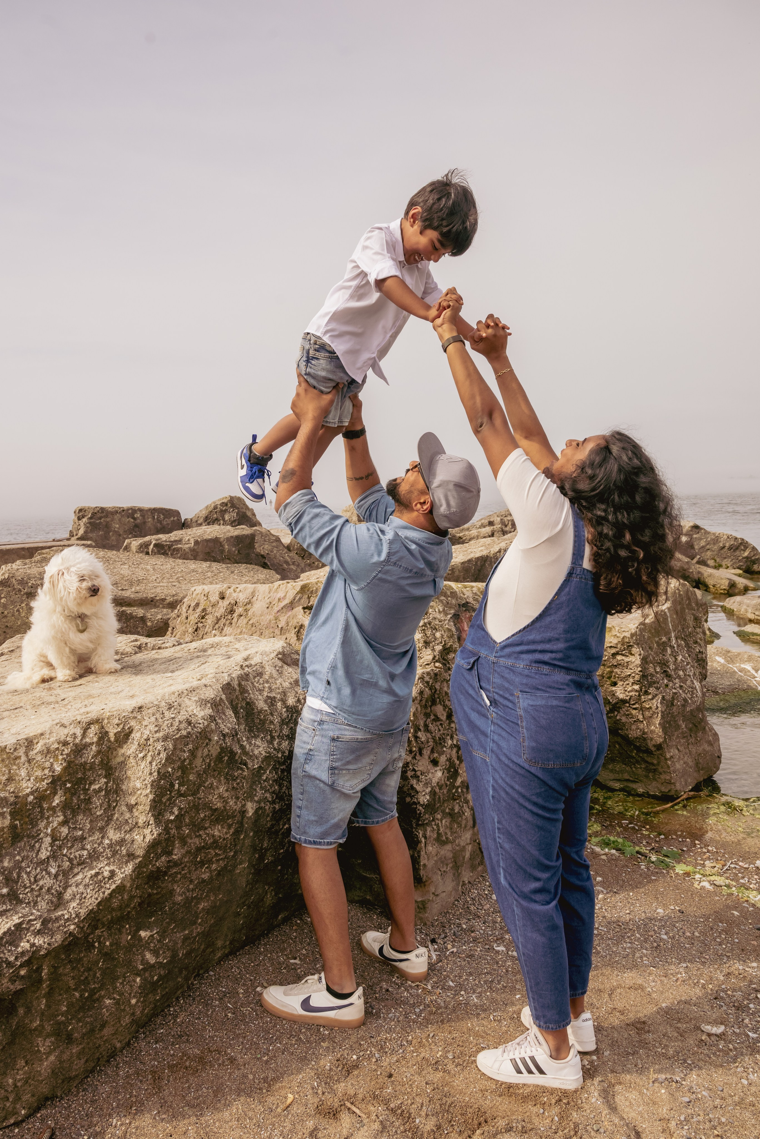 Maternity photo shoot. Family Photographer in Toronto — Natural Family & Lifestyle Photography | Khorosheva Irina