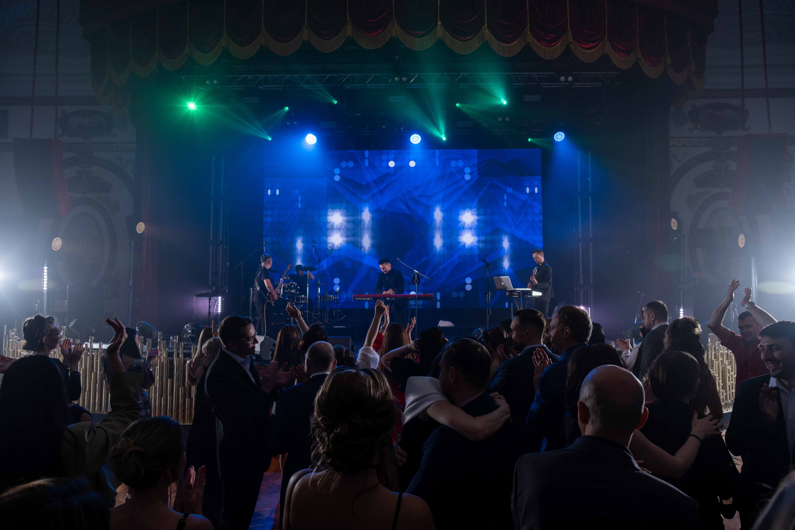 Альбом корпоратив. Фото тур