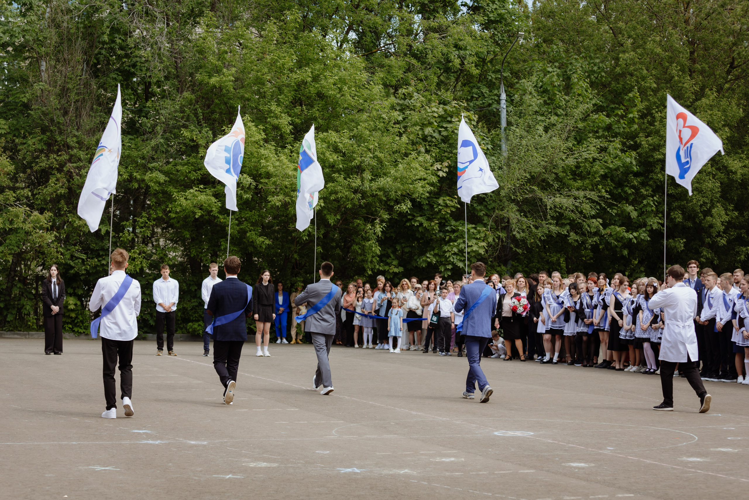 Последний звонок 2024 (3 часа фотосъемки). Профессиональный фотограф Надежда Антонова