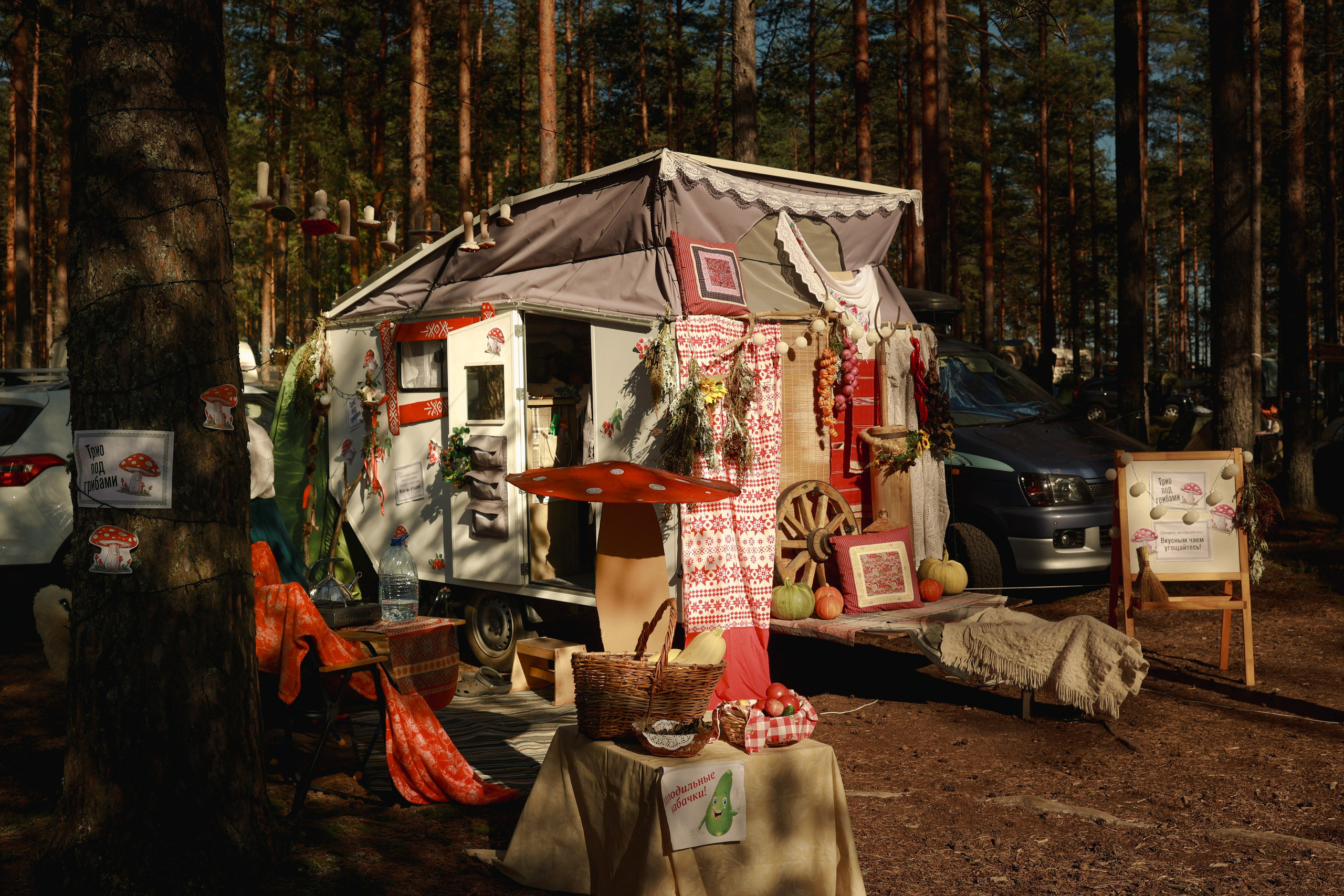 Фестиваль Hello Camper закрытие 2024. Репортажный и портретный фотограф в Санктпетербурге. Видиосъемка мероприятий в Санкт-Петербурге