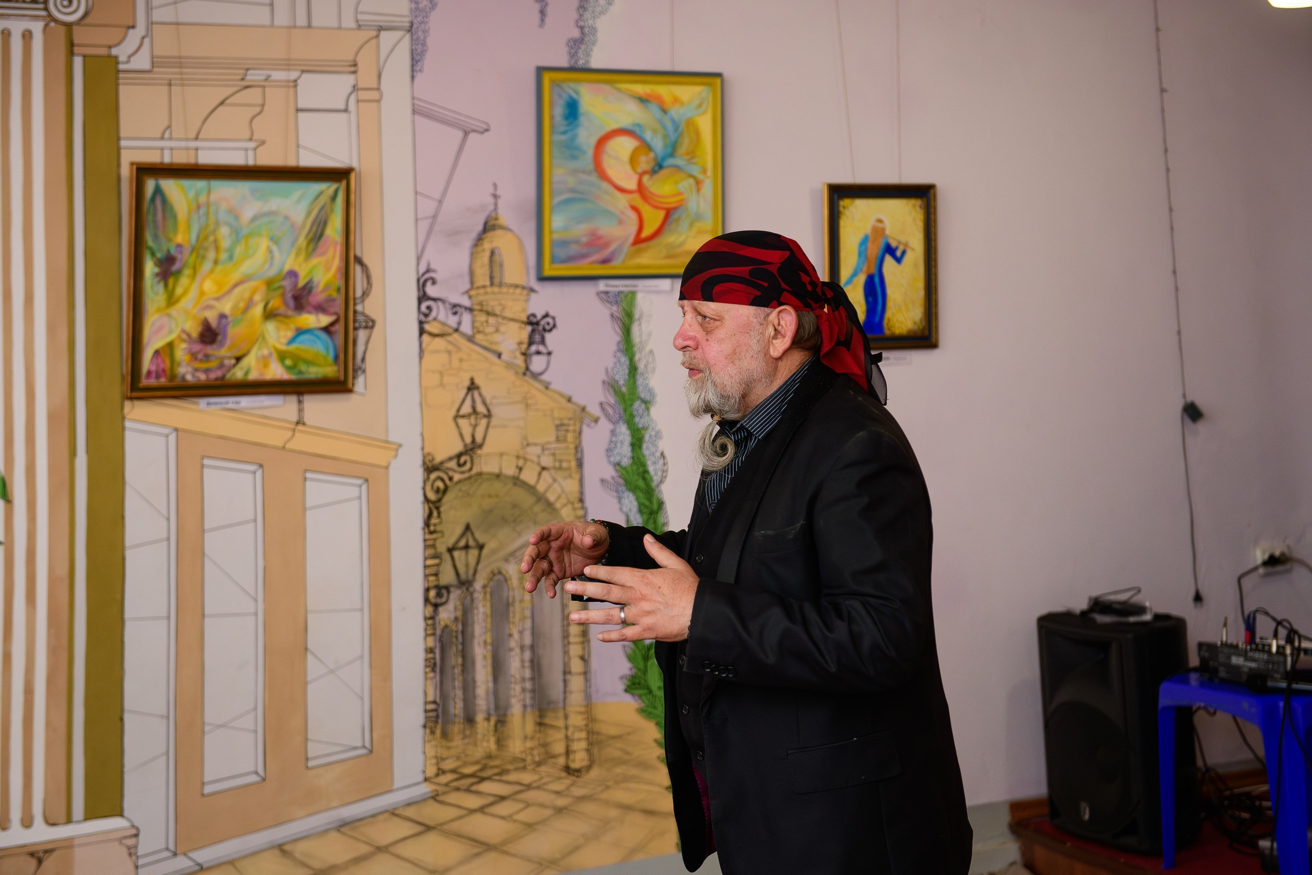 Выставка «Влюбленная в мир». Художница Татьяна Иванова-Гуляева. Фотограф Валерия Голубева (Миронова)