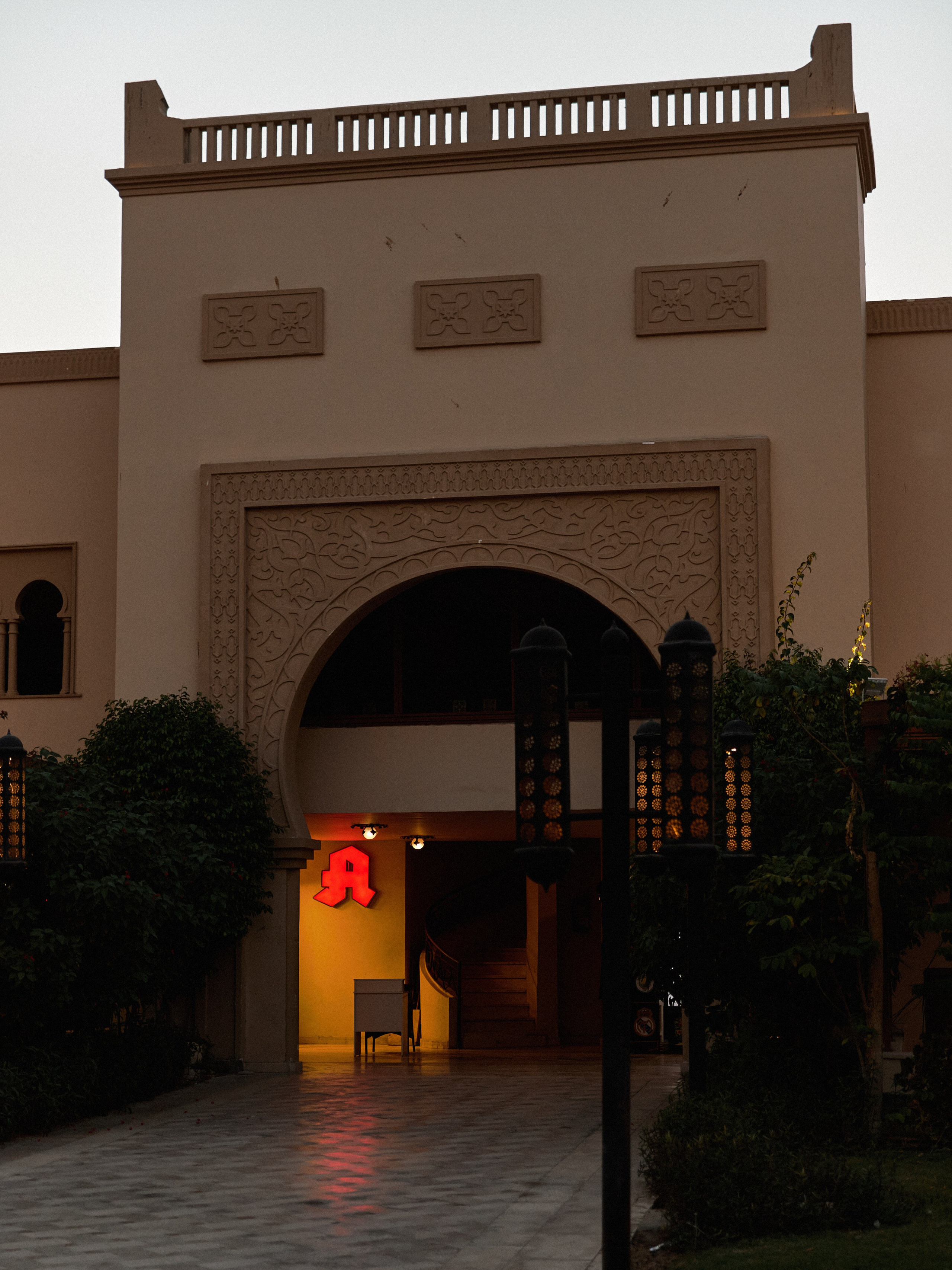 Улицы. Jorgis Talè — photographer, kind person, teacher of arts and other mag