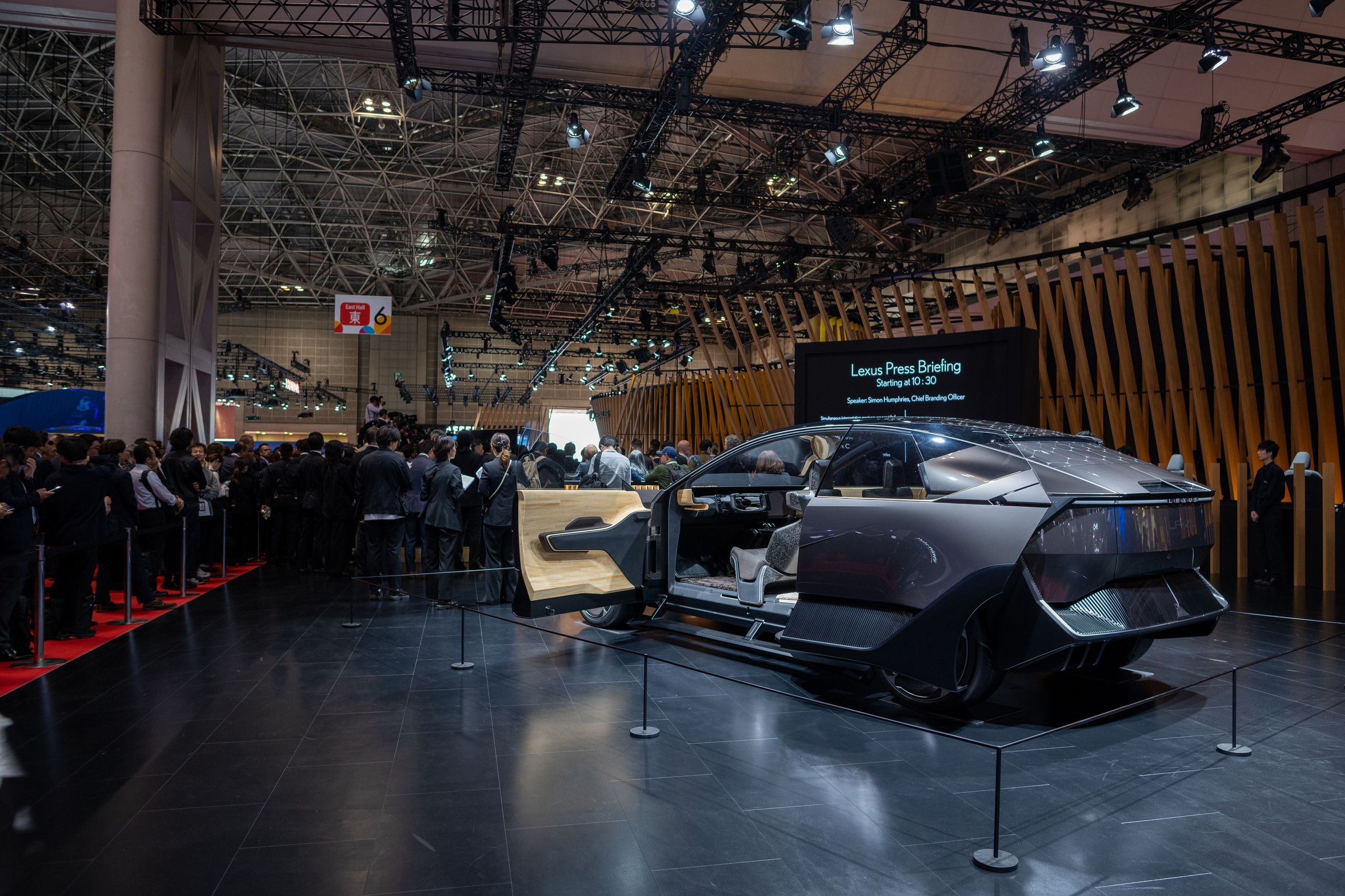 Tokyo Mobility Show 2023. Photographer in Tokyo Anatolii Ozarto