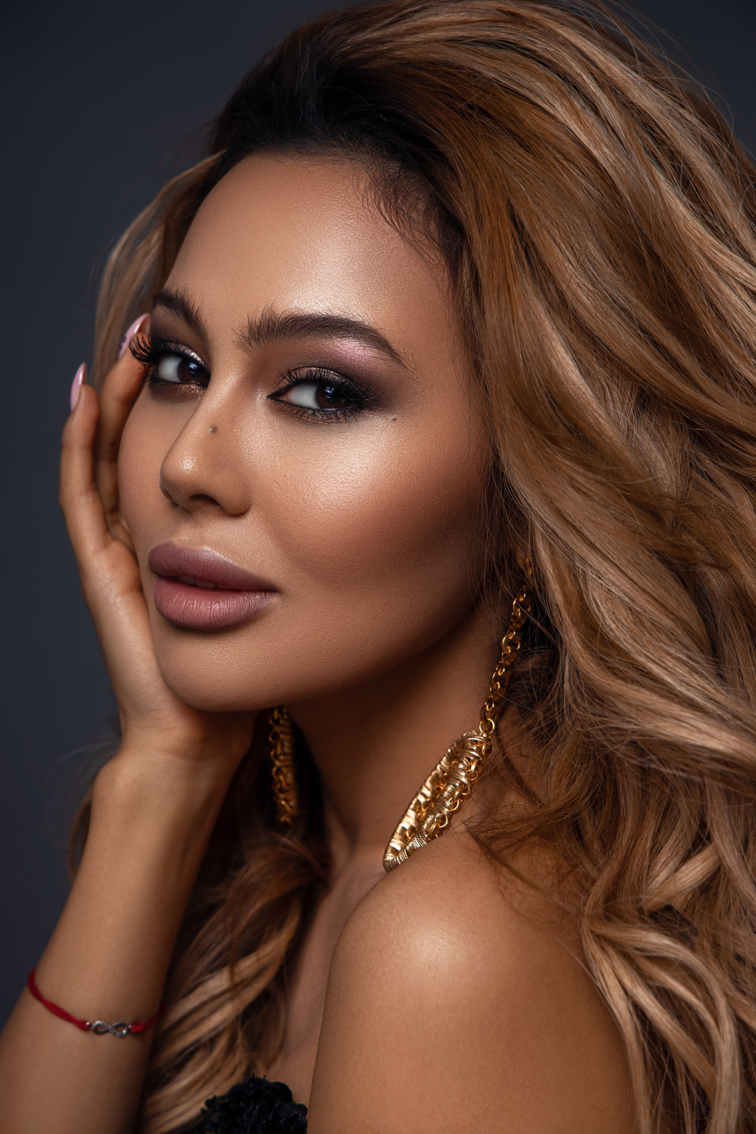 Портретная съемка. Ретушер и бьюти фотограф