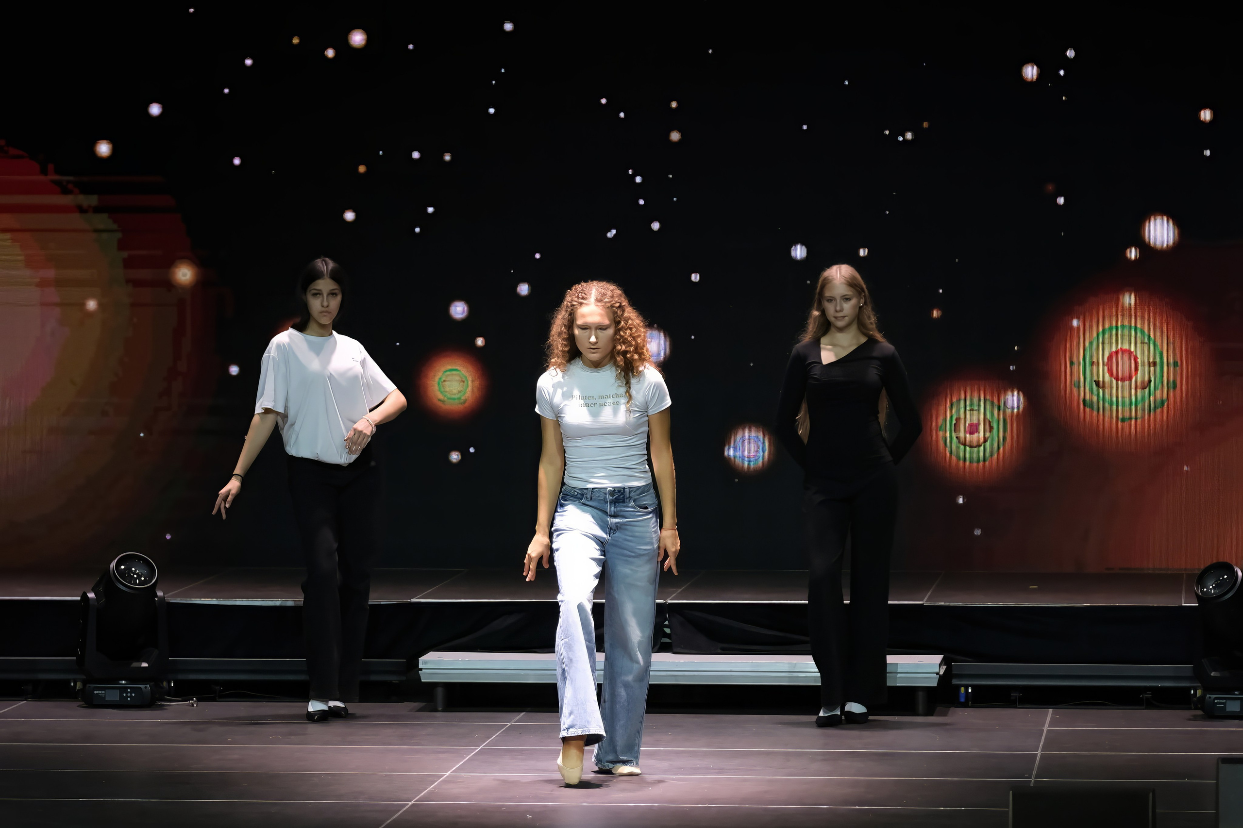 Подиумный спектакль «Стиль Надежды». Добро пожаловать в студию «Цифровой скульптор»  где искусство встречается с технологиями!