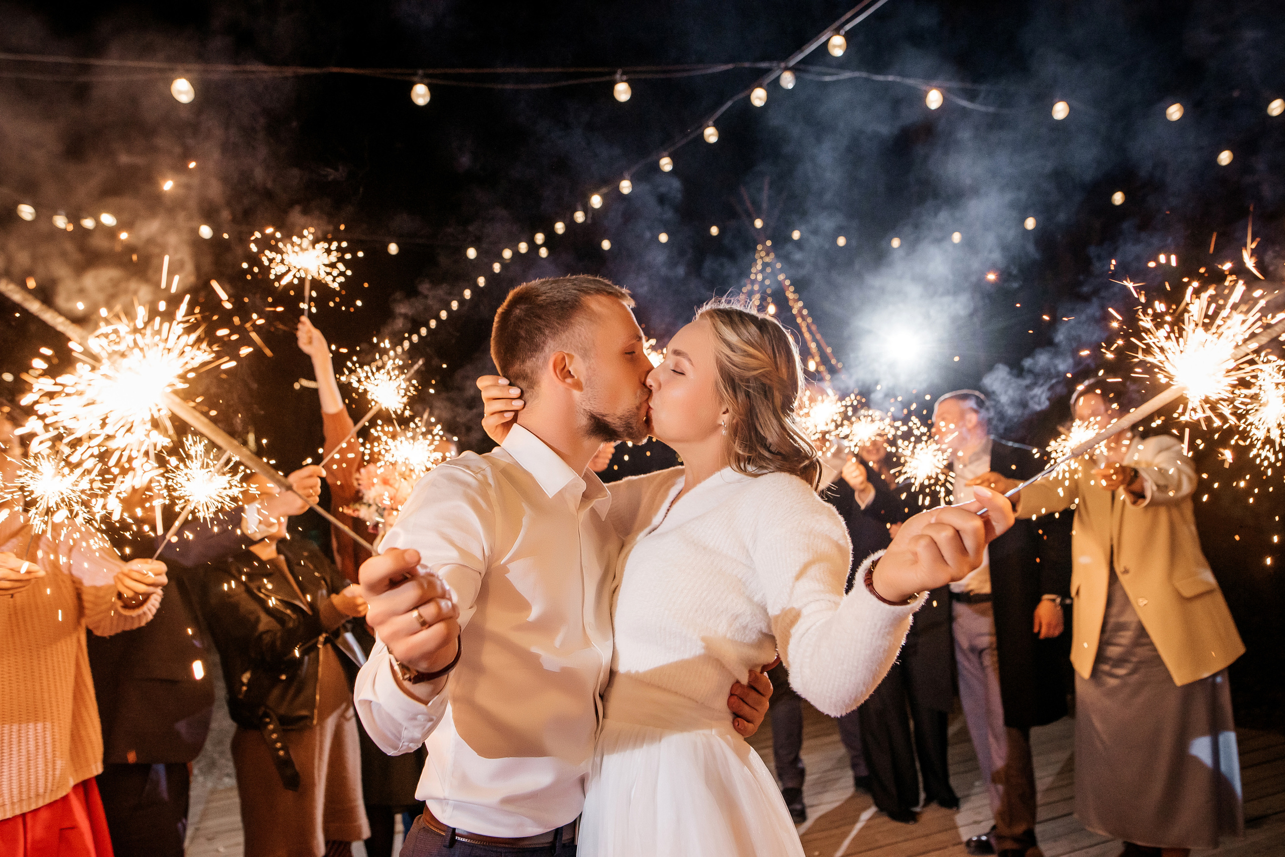 Свадебная съемка осенью в лесной локации. Свадебный фотограф Елена Рякина