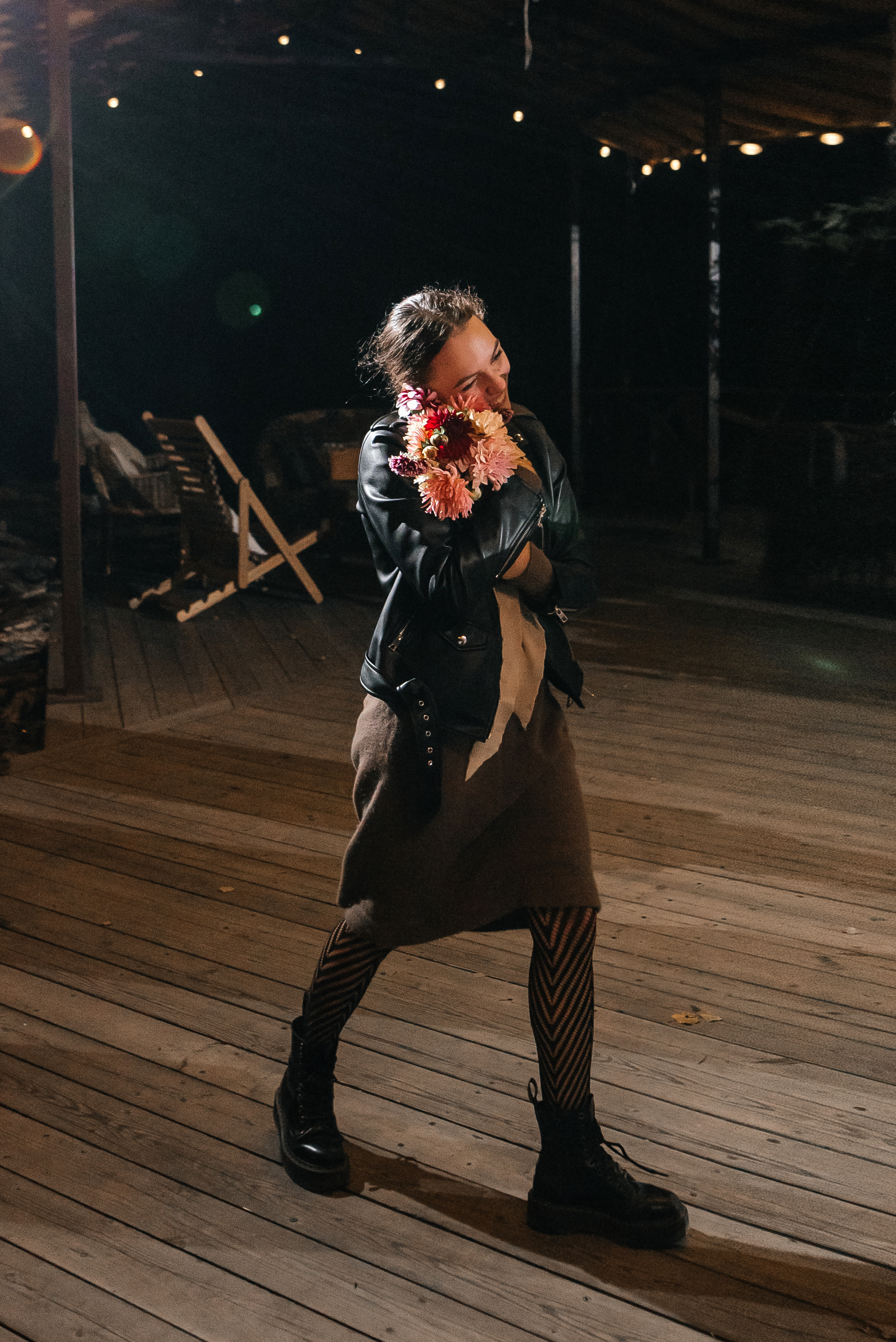 Свадебная съемка осенью в лесной локации. Свадебный фотограф Елена Рякина