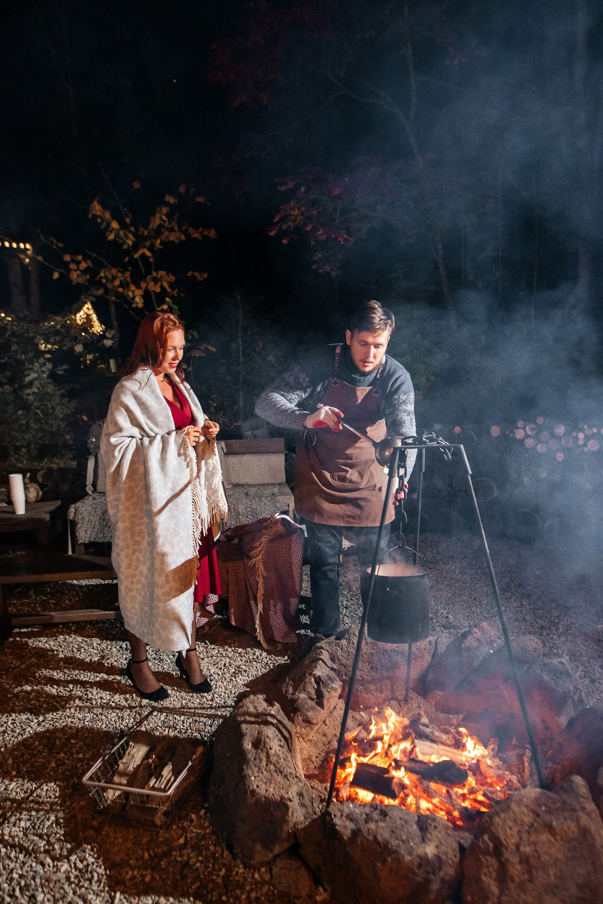 Свадебная съемка осенью в лесной локации. Свадебный фотограф Елена Рякина