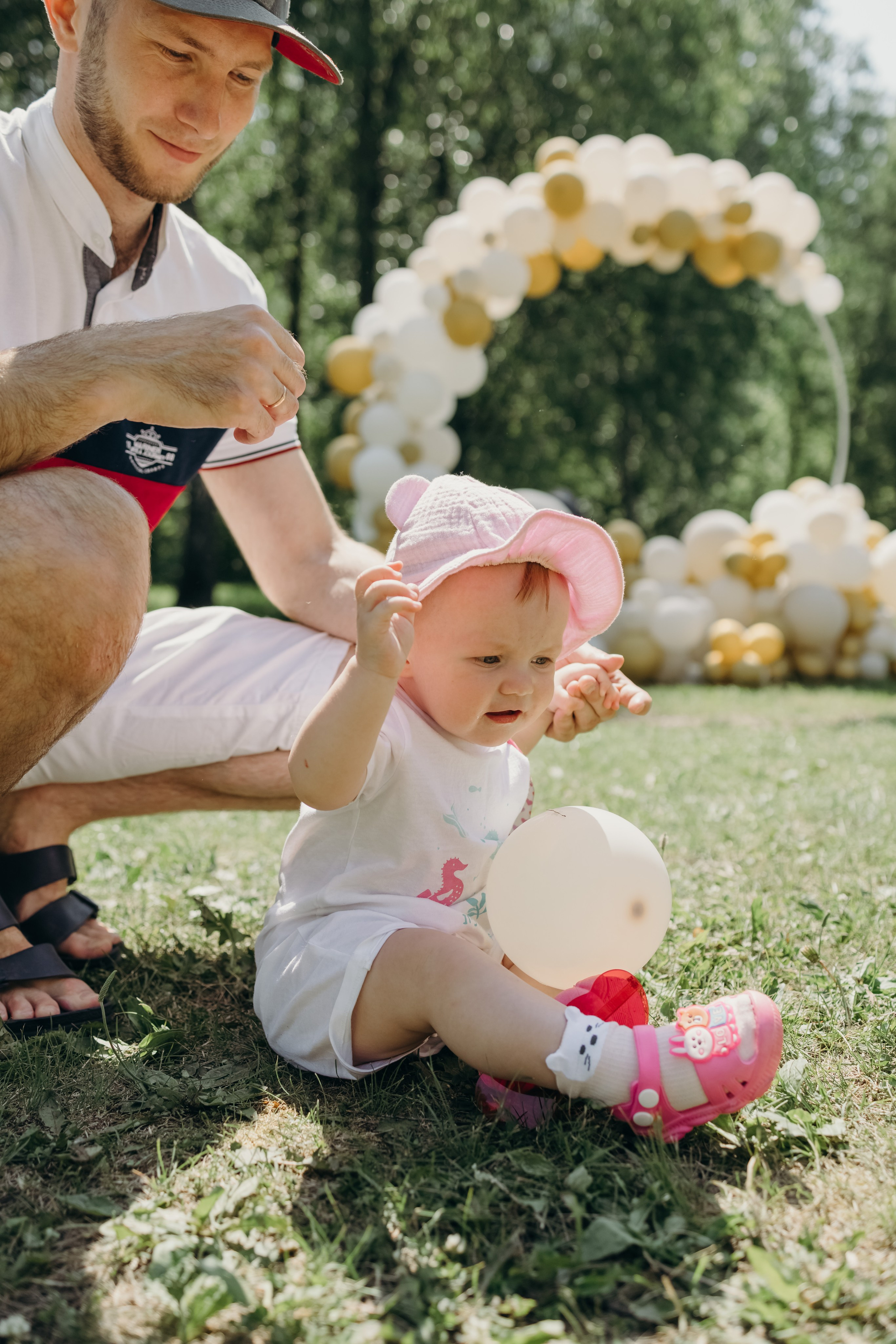 Папа с дочей на празднике