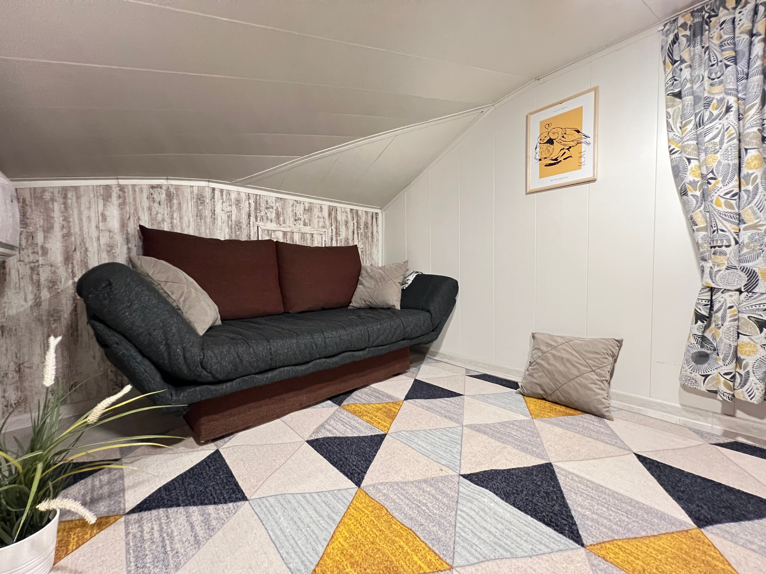 Квартира с мансардой и шикарным балконом! Вид на море и завораживающие закаты!. Квартиры посуточно, длительно в Сочи, LARA APART GROUP