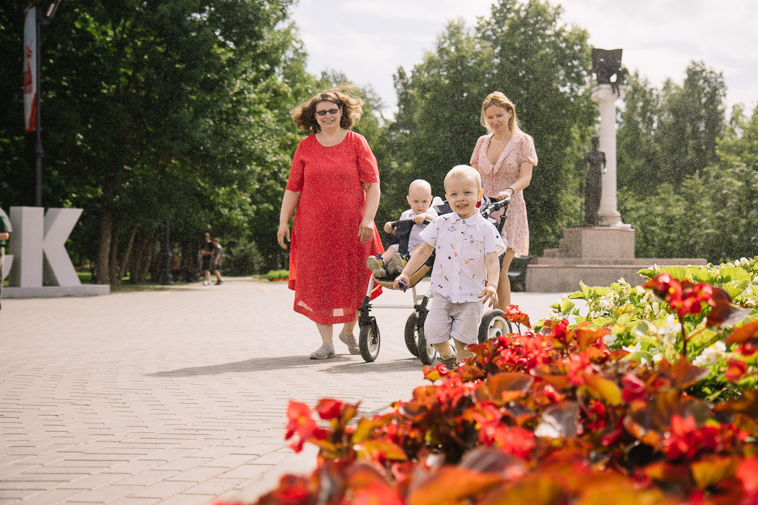 Фотосессия на Новособорной в центре города. Семейный фотограф в Томске Максимова Екатерина