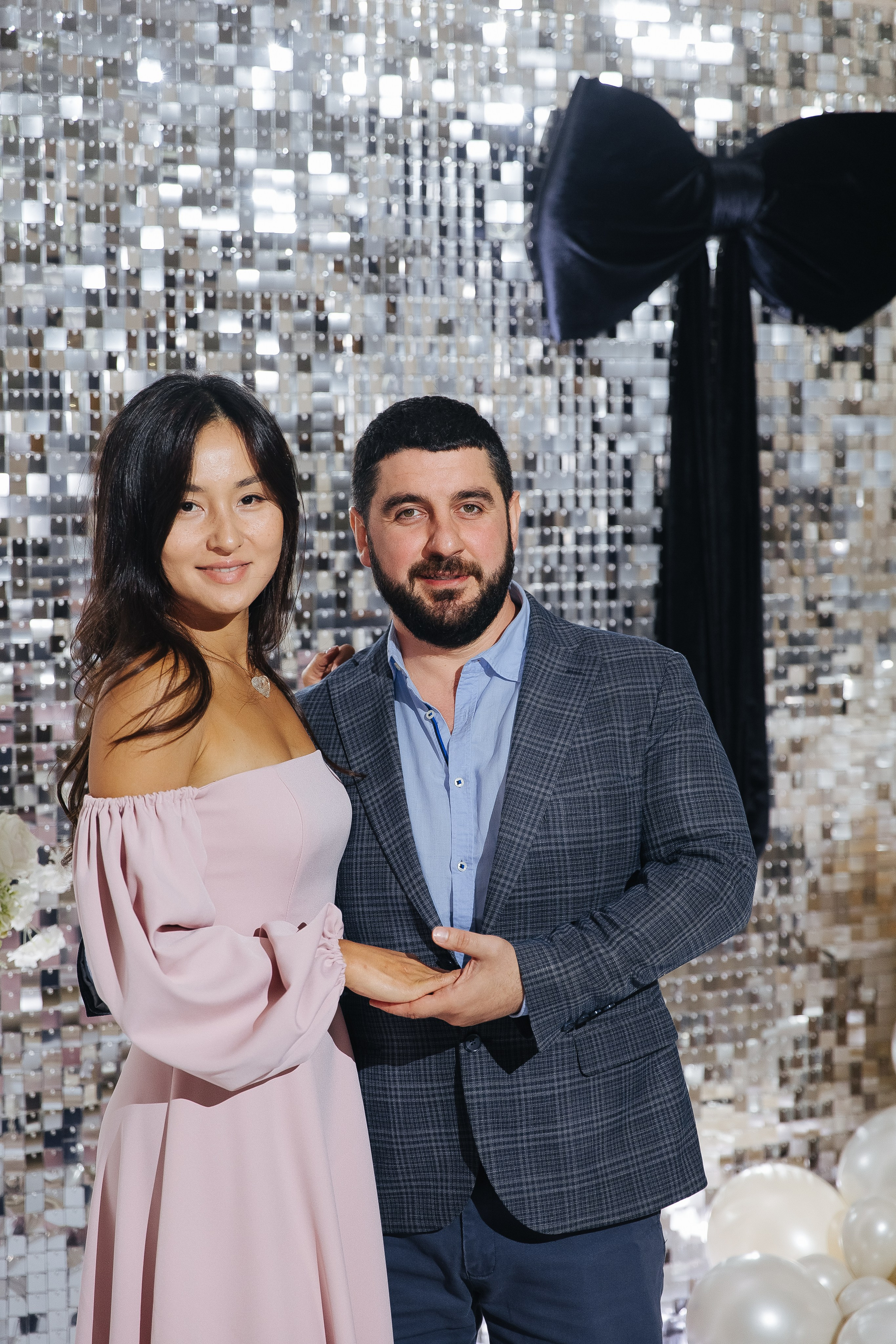 Ани и Назели. 35&5 День рождения, «Янтарь». Фотограф в Красноярске Надежда Воскресенская