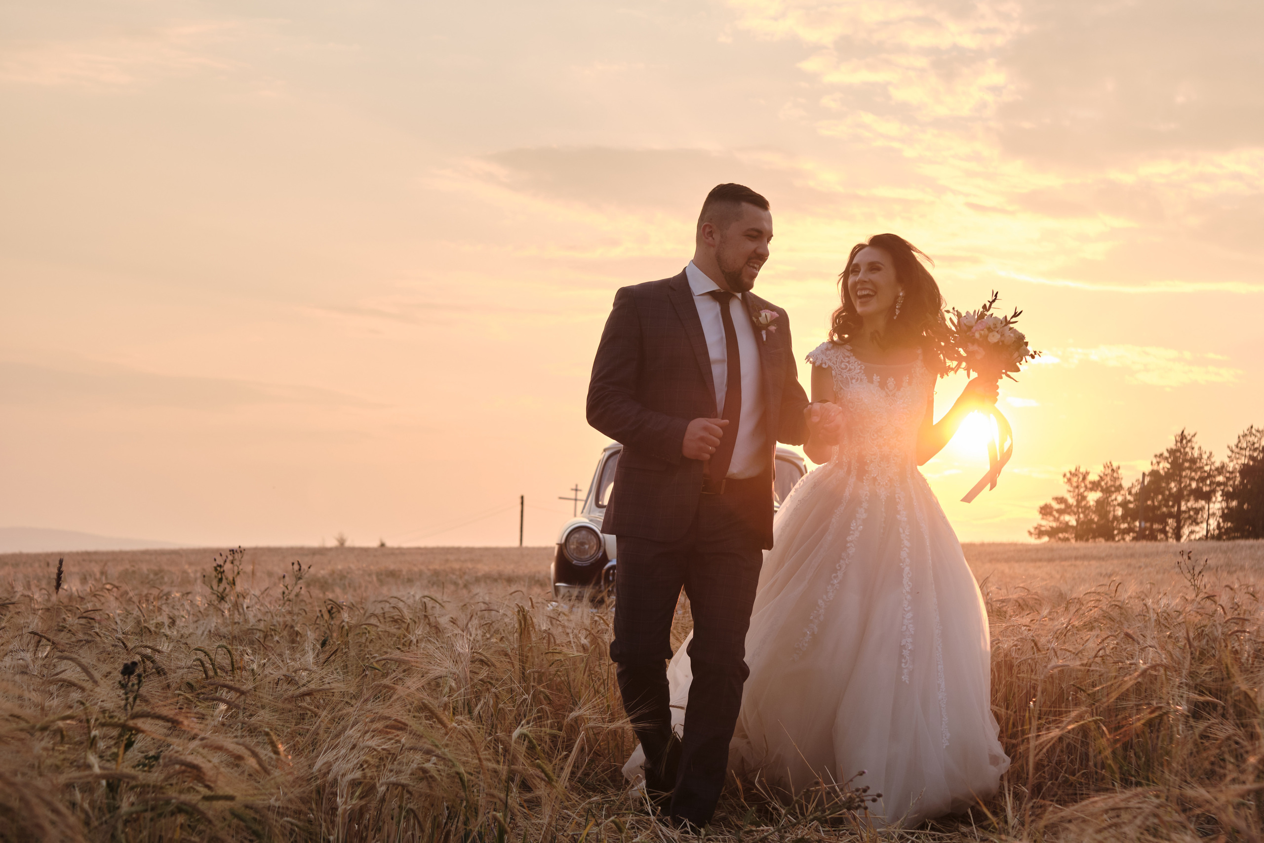 Волга в поле. Свадьба. Свадебный и портретный фотограф в Екатеринбурге Александр Блюденов