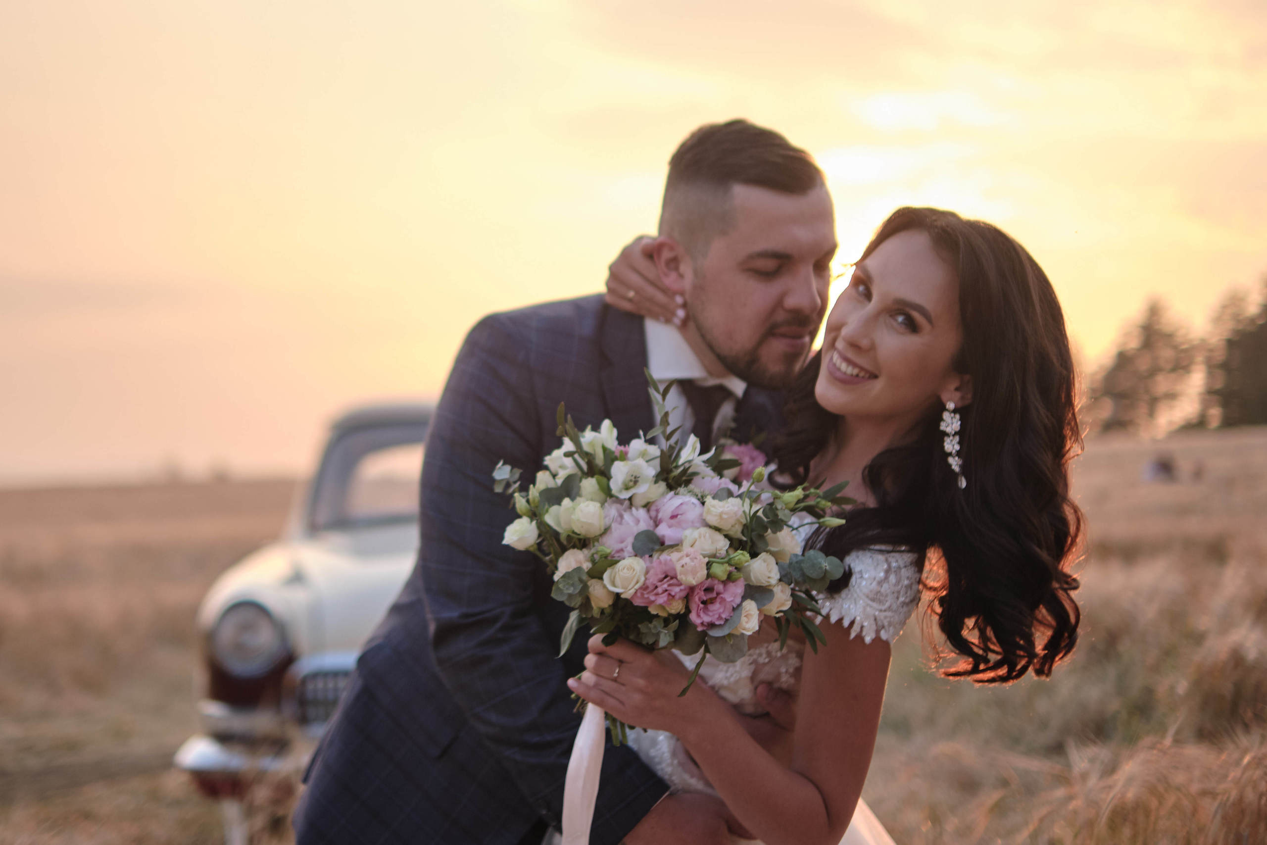 Волга в поле. Свадьба. Свадебный и портретный фотограф в Екатеринбурге Александр Блюденов