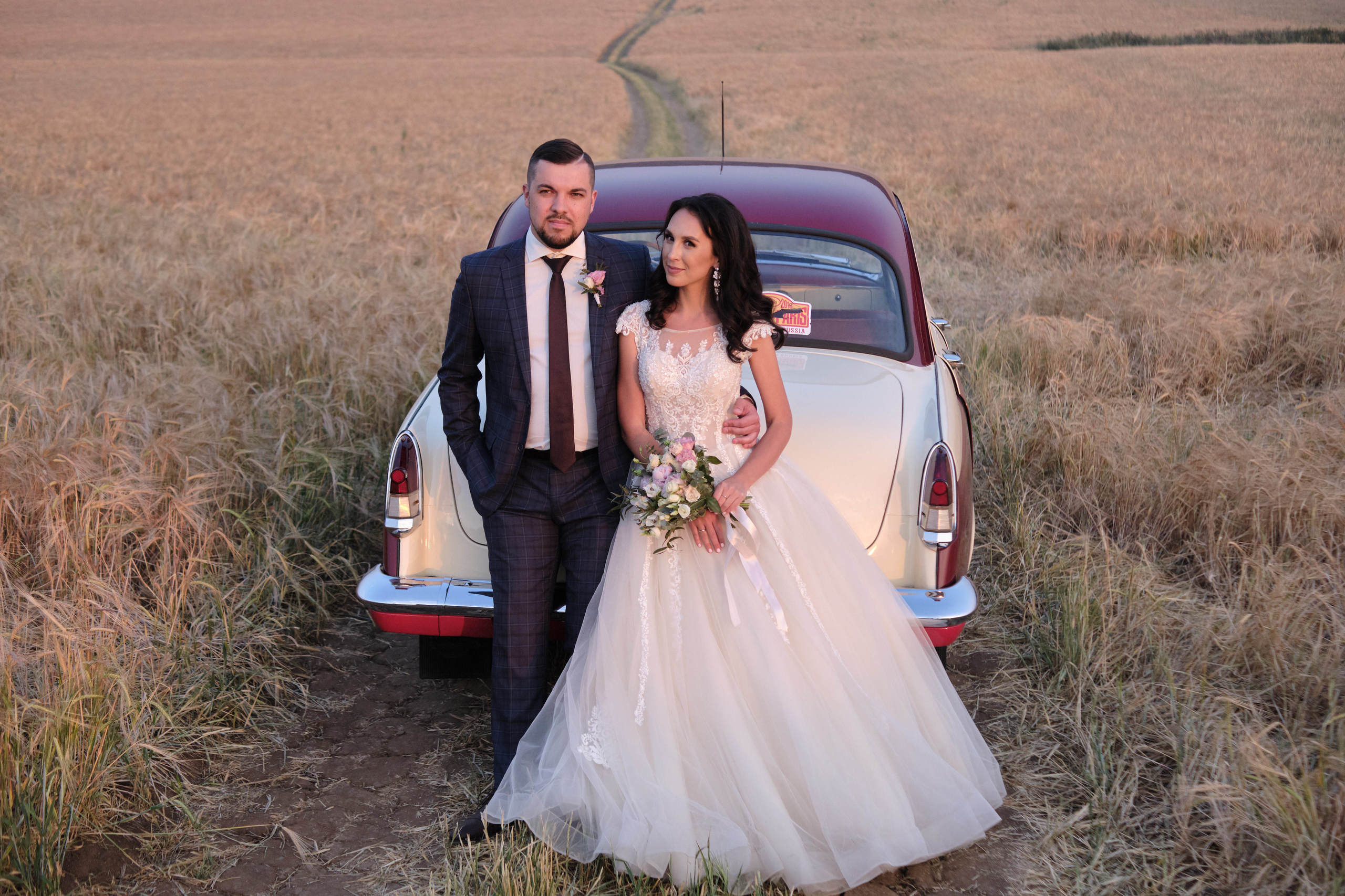 Волга в поле. Свадьба. Свадебный и портретный фотограф в Екатеринбурге Александр Блюденов