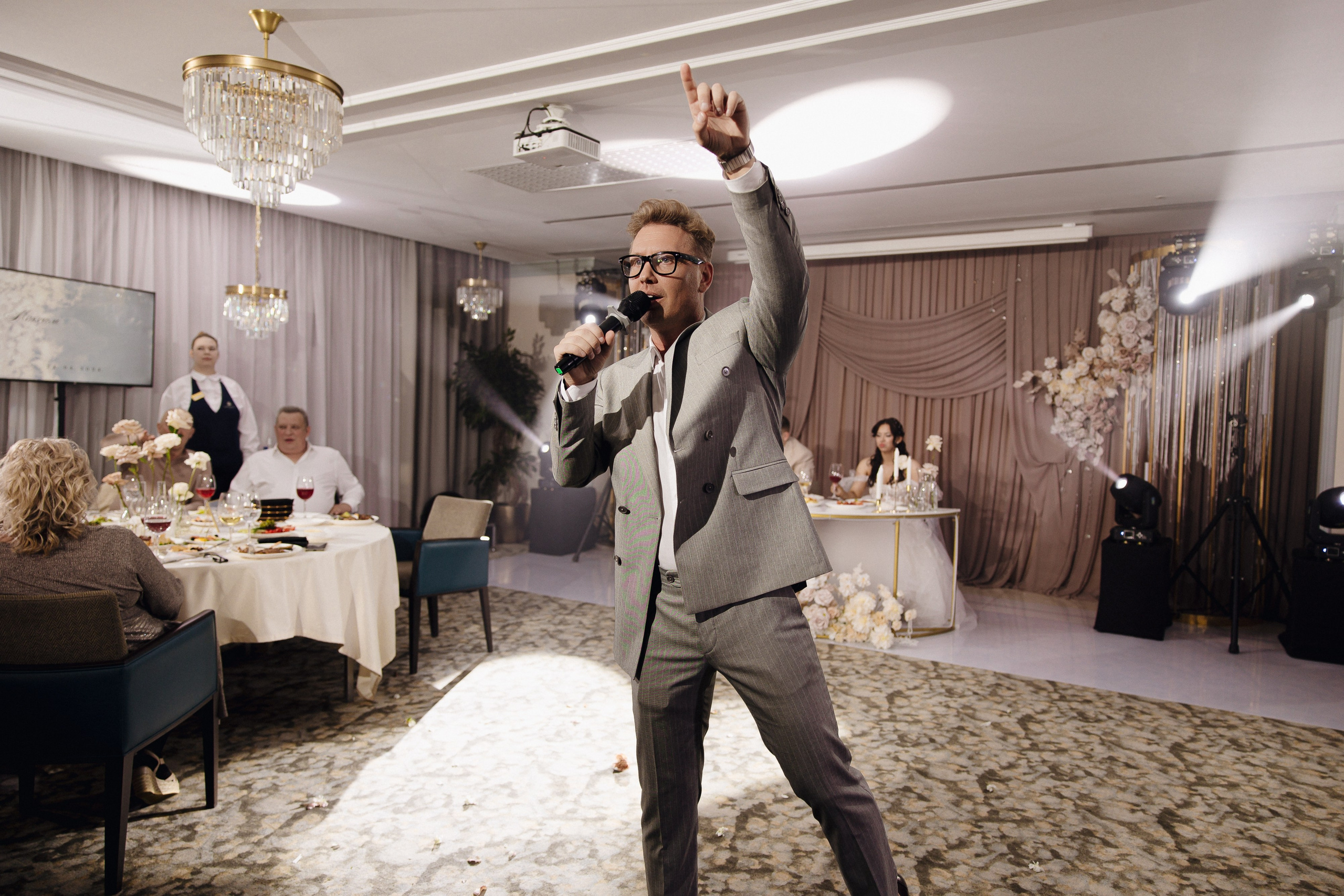 МАКСИМ И ЛИЗА, ЧЕЛСИТИ. Свадебный и индивидуальный фотограф в Челябинске Евгения Негодяева