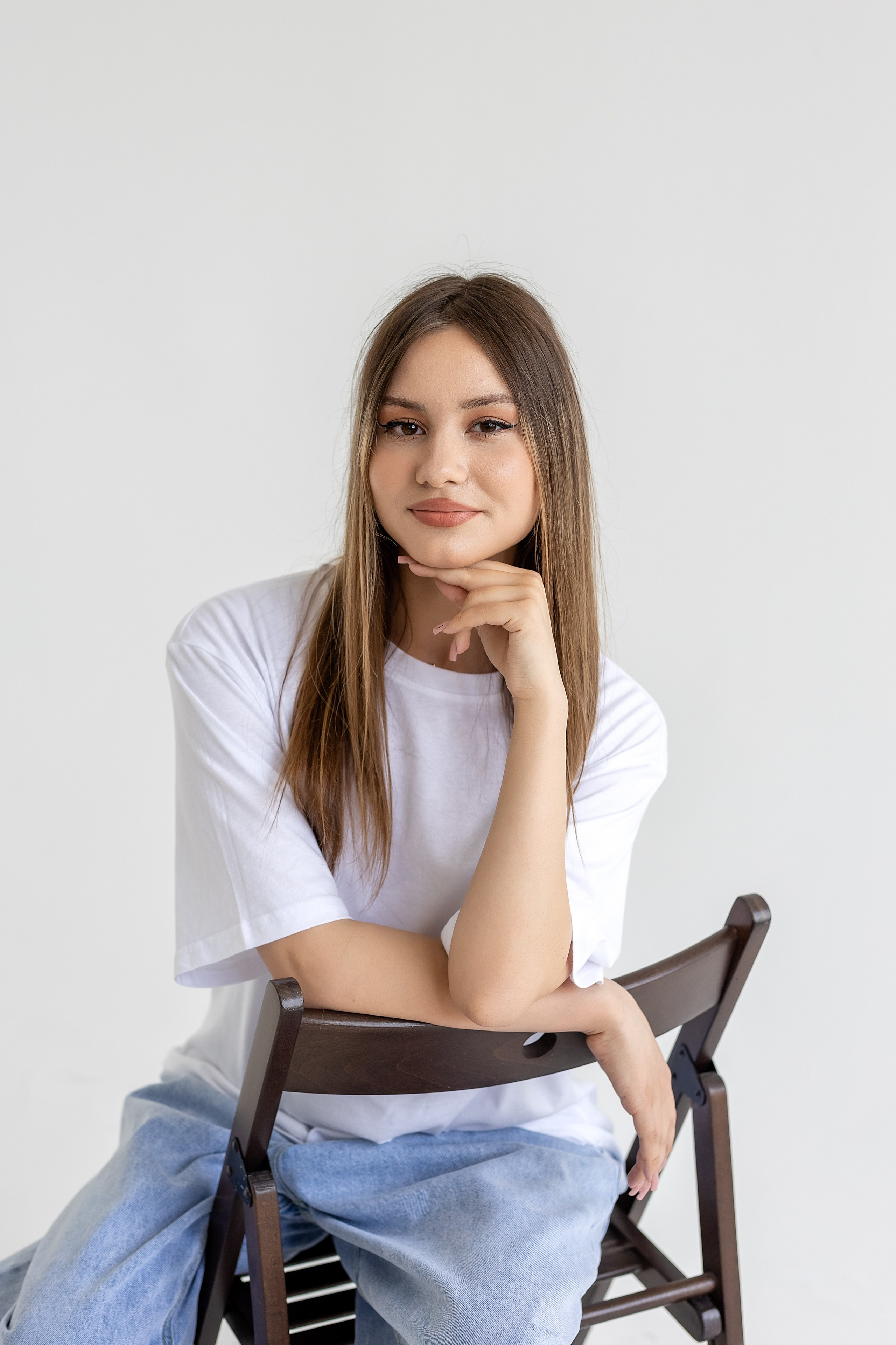 Школа 11, 9-г класс. Артём. Стильный выпускной альбом Владивосток фотограф Вероника Мигачева