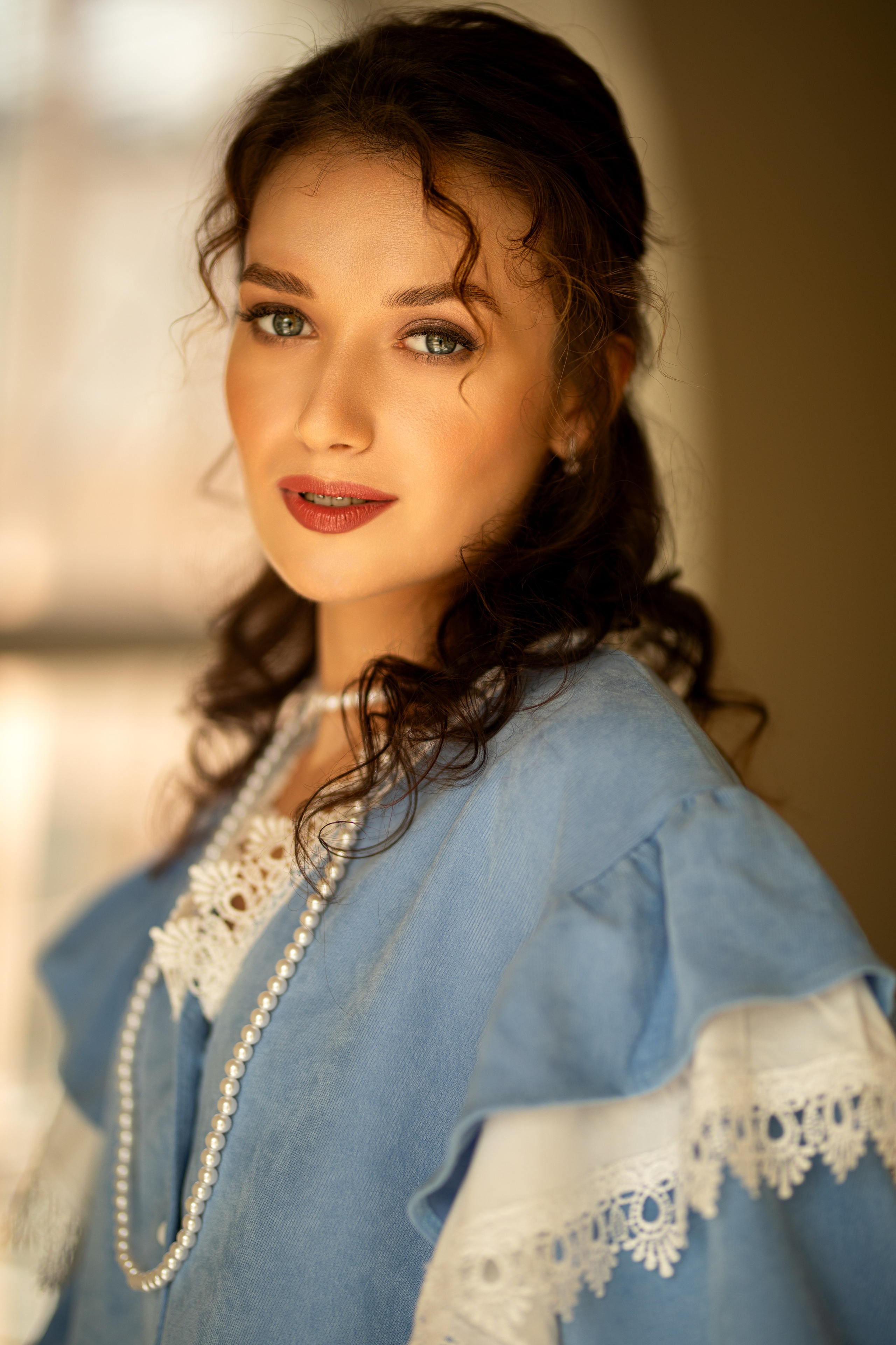 Фотосет с Анастасией в интерьере в формате «Я красивая». Дмитрий Шульгин, портретный фотограф в Воронеже