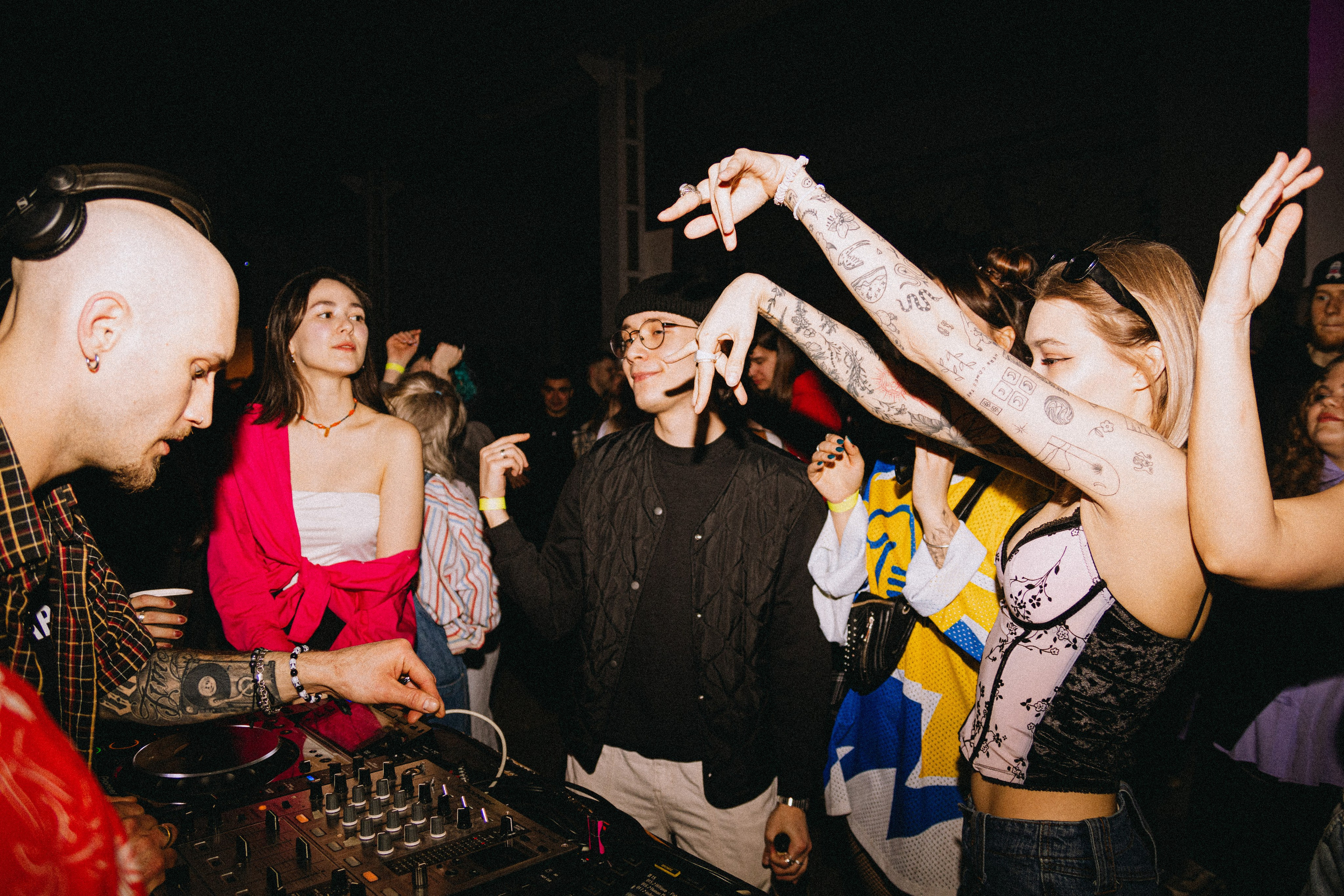 Тусовки. Фотограф Егор Огородов