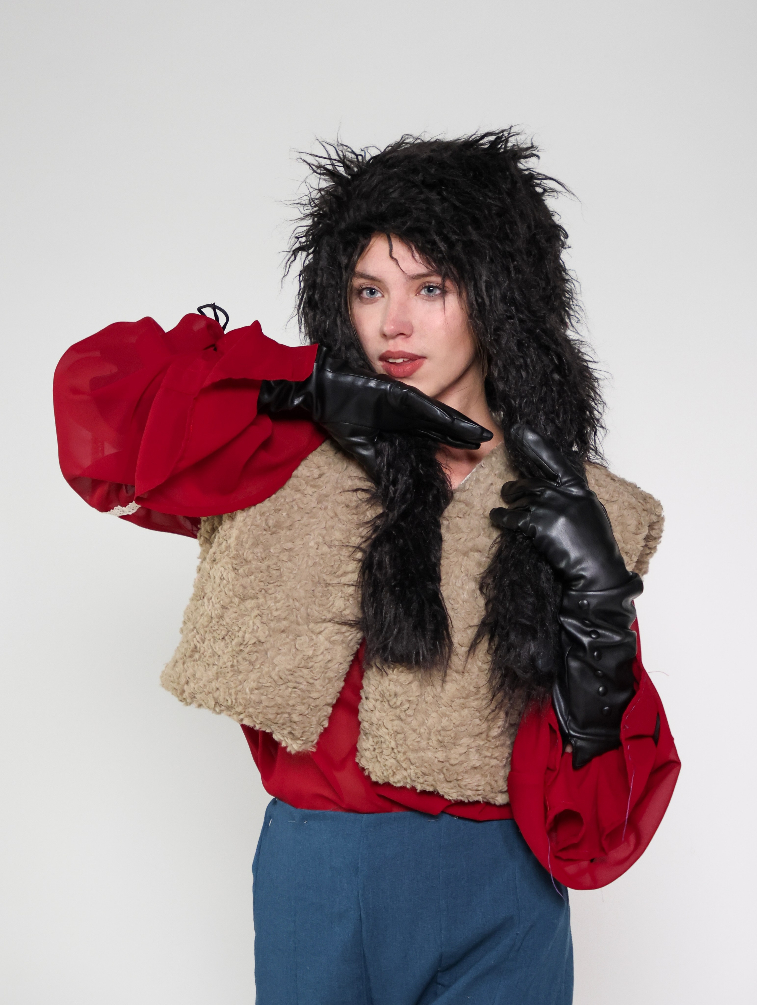 Ретро коммерция. Костюмер, художник кино и телевидения в спб