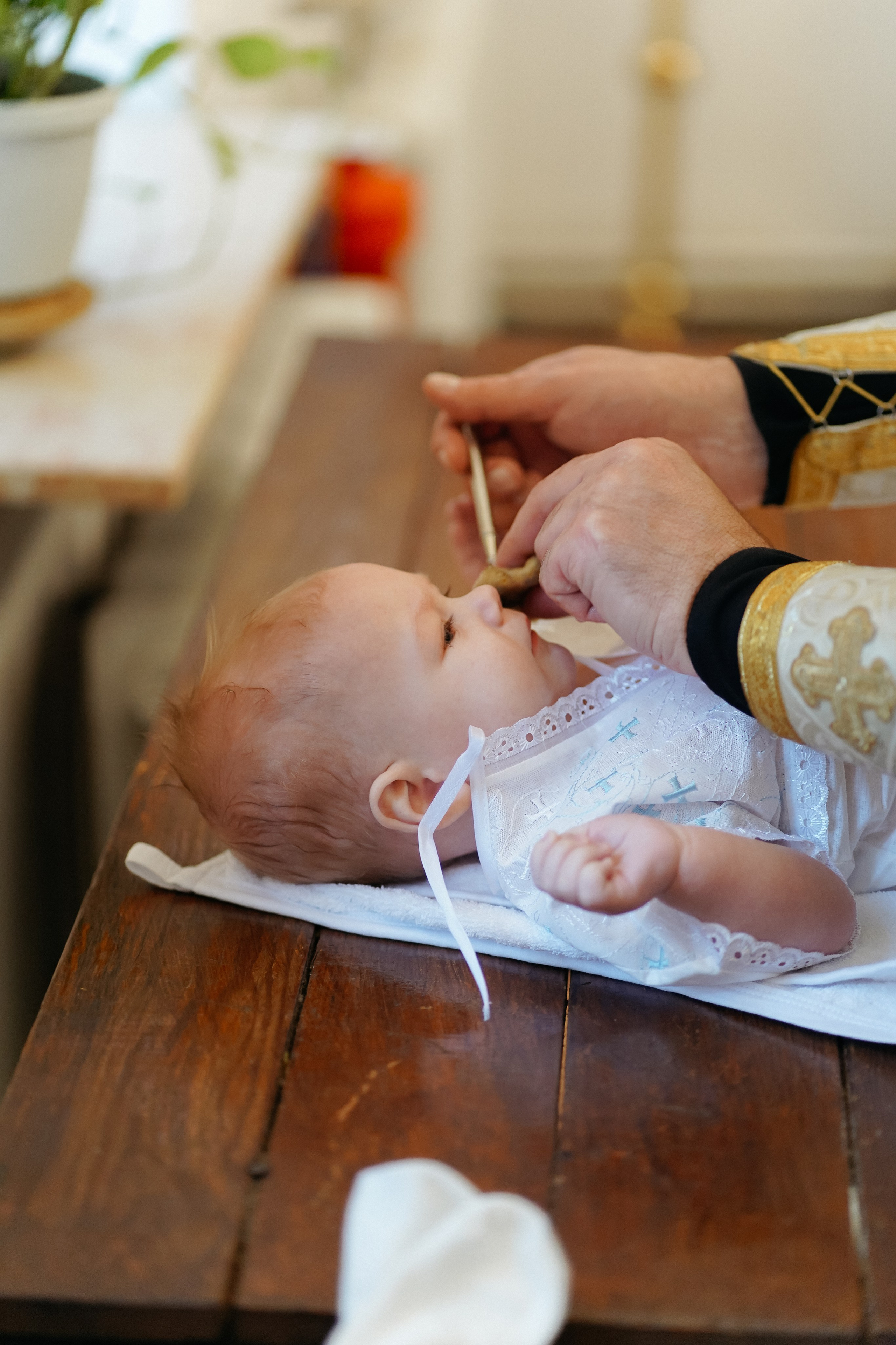Таинство крещения Льва. Фотограф в Москве Тарасенко Татьяна