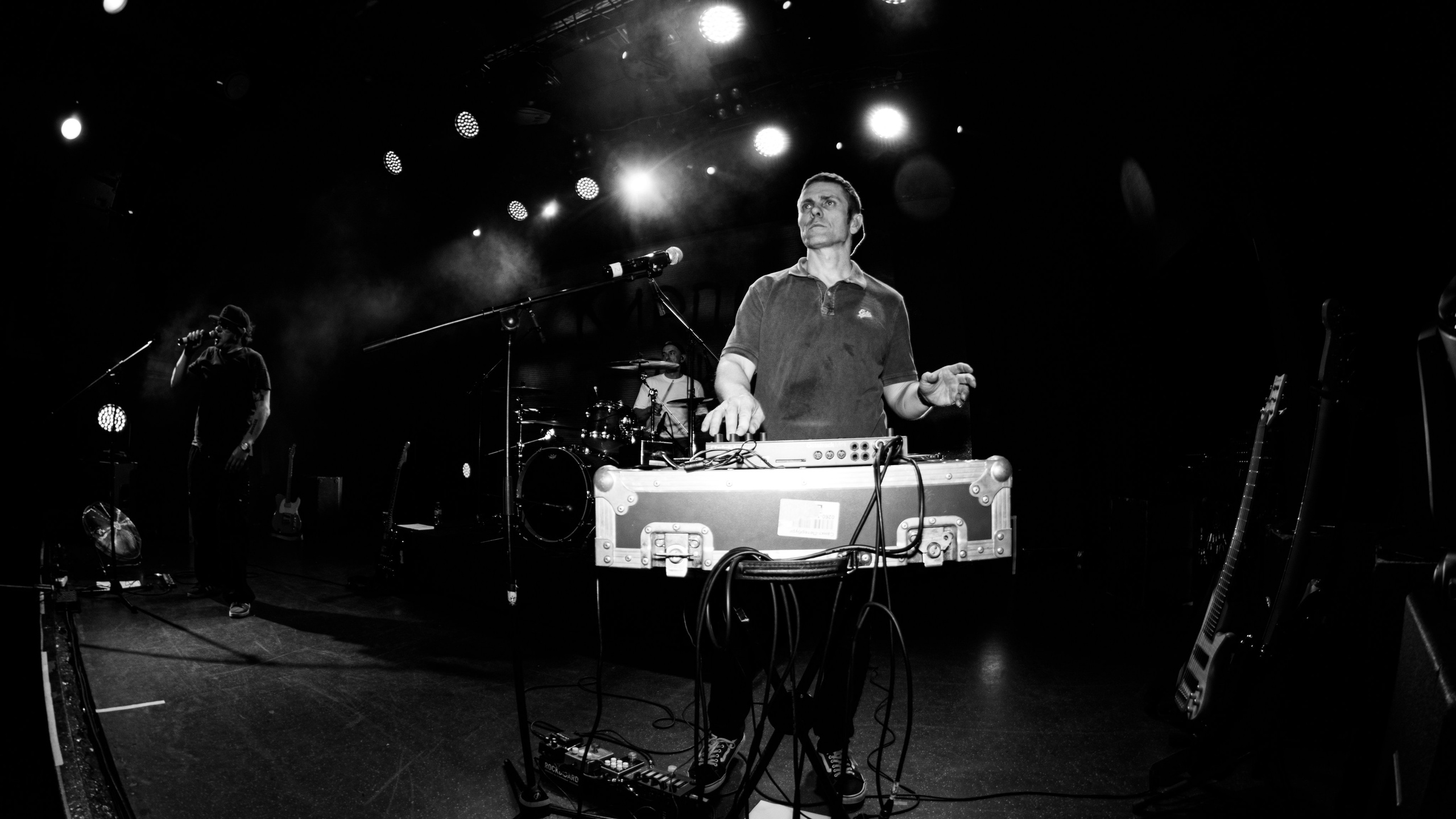 Кирпичи. Портретный и концертный фотограф в Санкт-Петербурге Егор Телятников