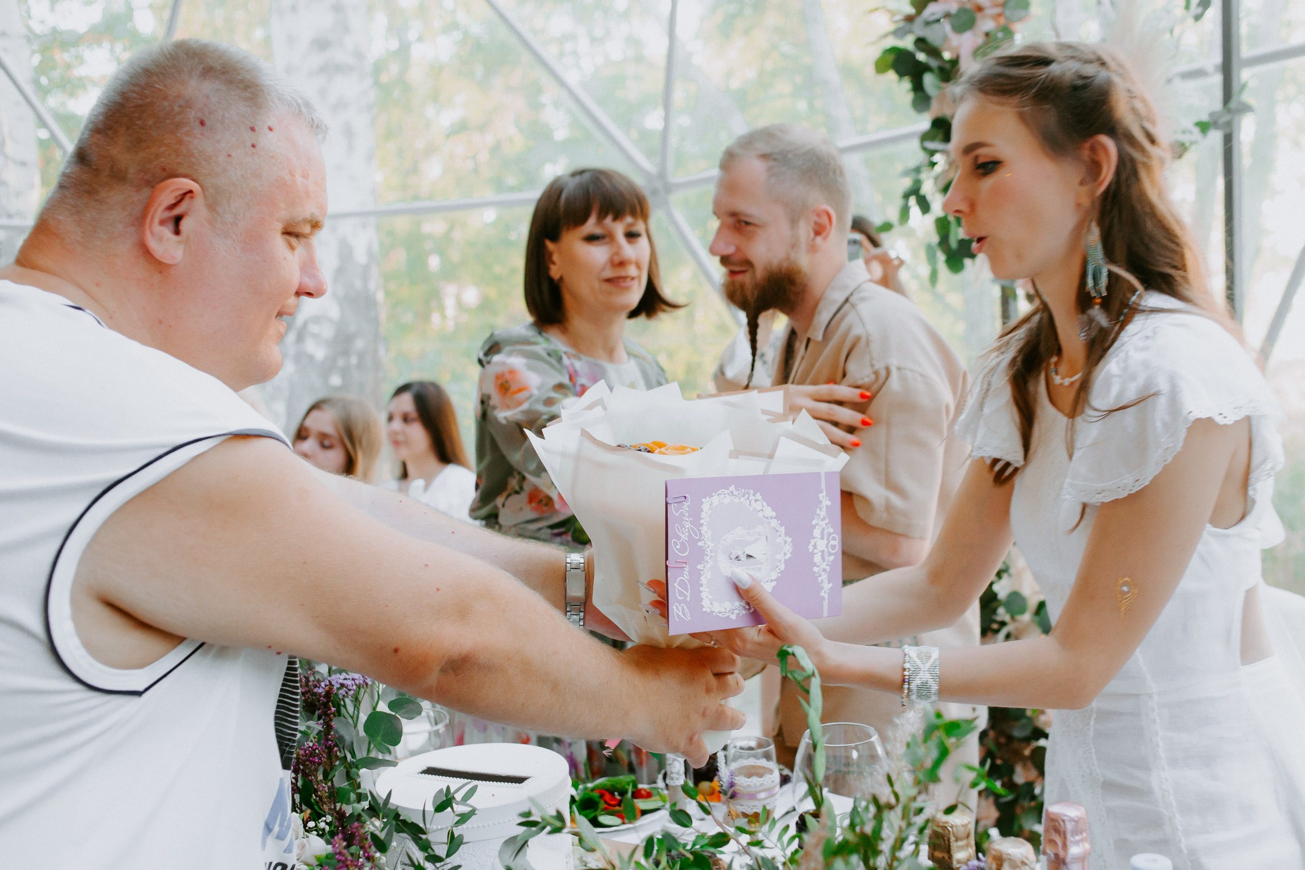 Выездная регистрация и свадебный банкет. Евгения и Илья. Фотограф в Челябинске Ополихина Анна