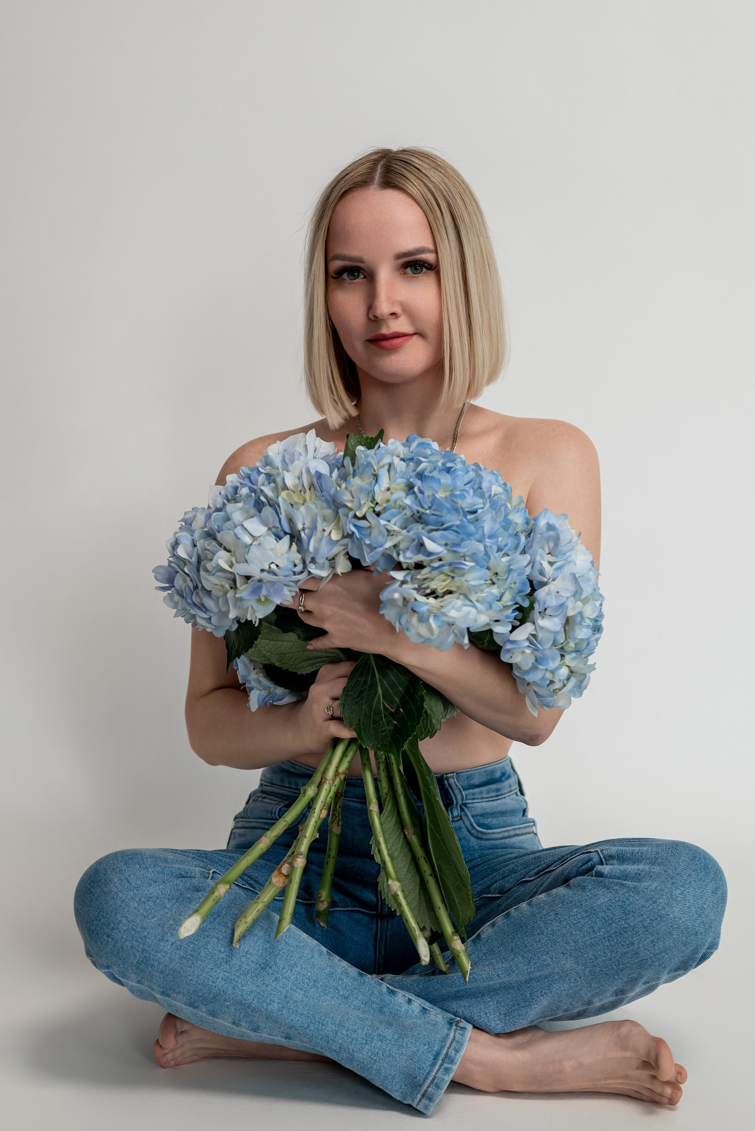 Фотопроект с голубыми гортензиями. Фотограф в городе Салават