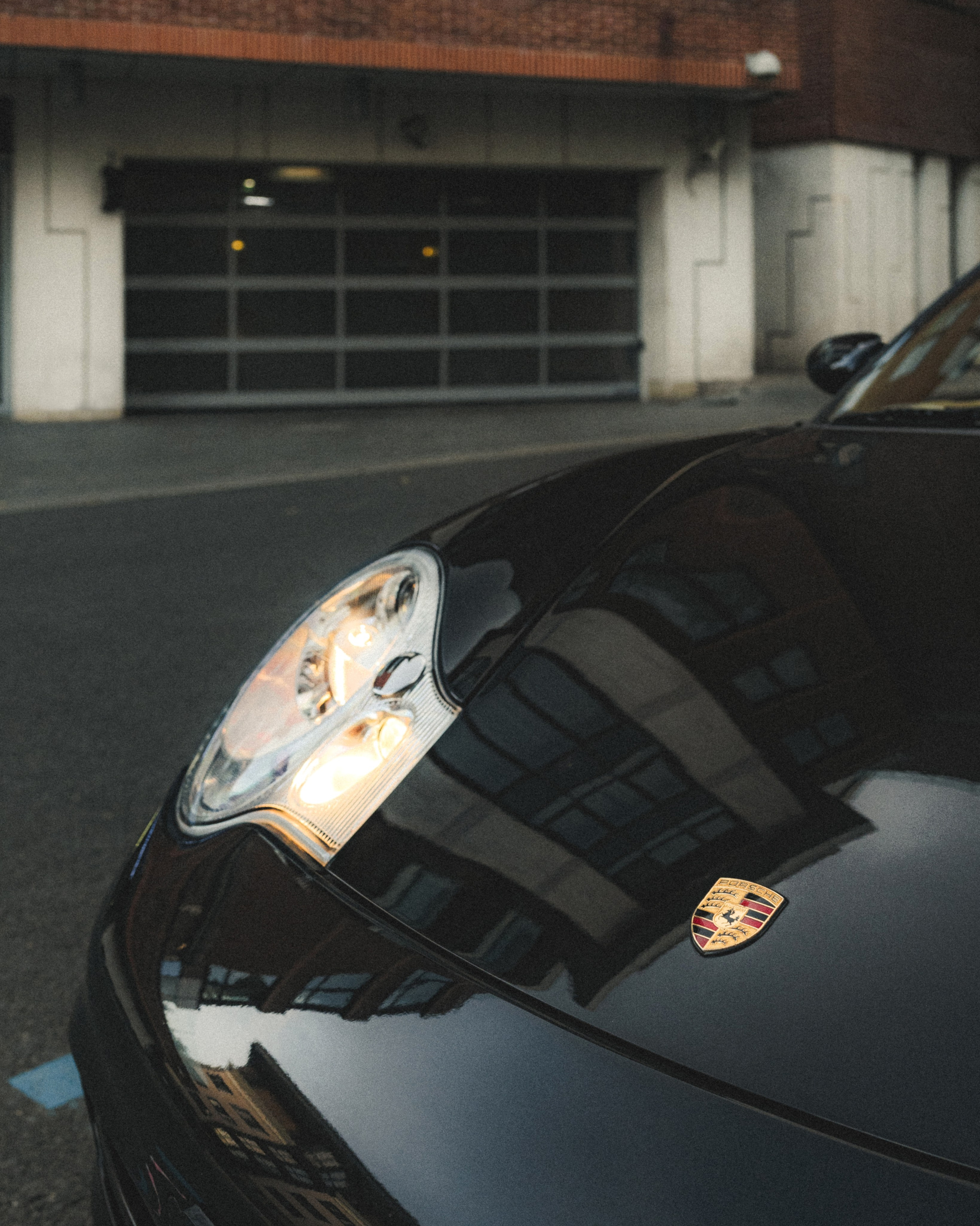 Porsche Carrera 4 Cabriolet x Elina. Фотограф Илья К. в Москве