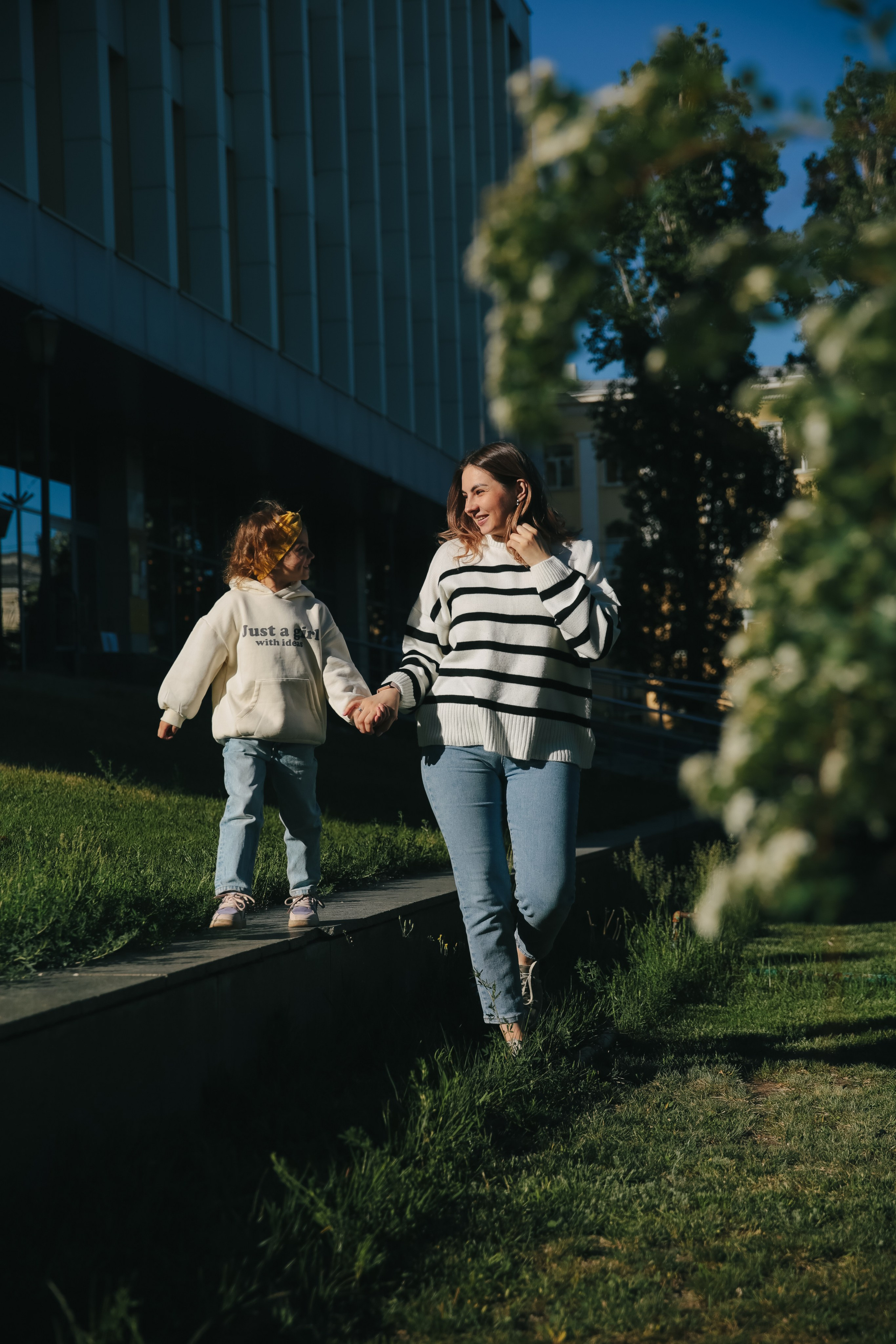 Алёна и Стася. Катерина Макиева