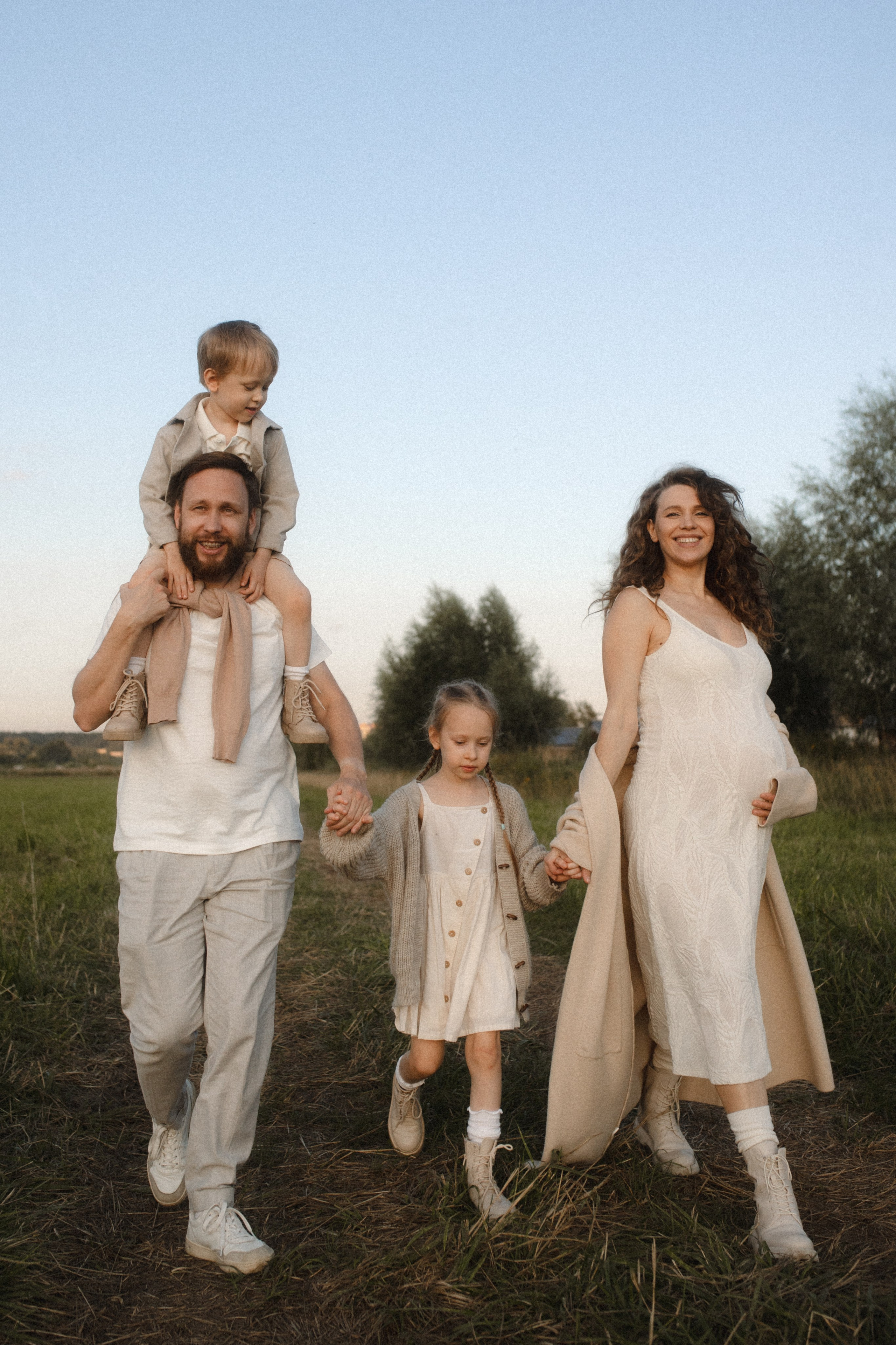 Ксюша, Паша, Василиса, Ваня и кое-кто ещё). Семейный фотограф в Москве Саша Герасименко