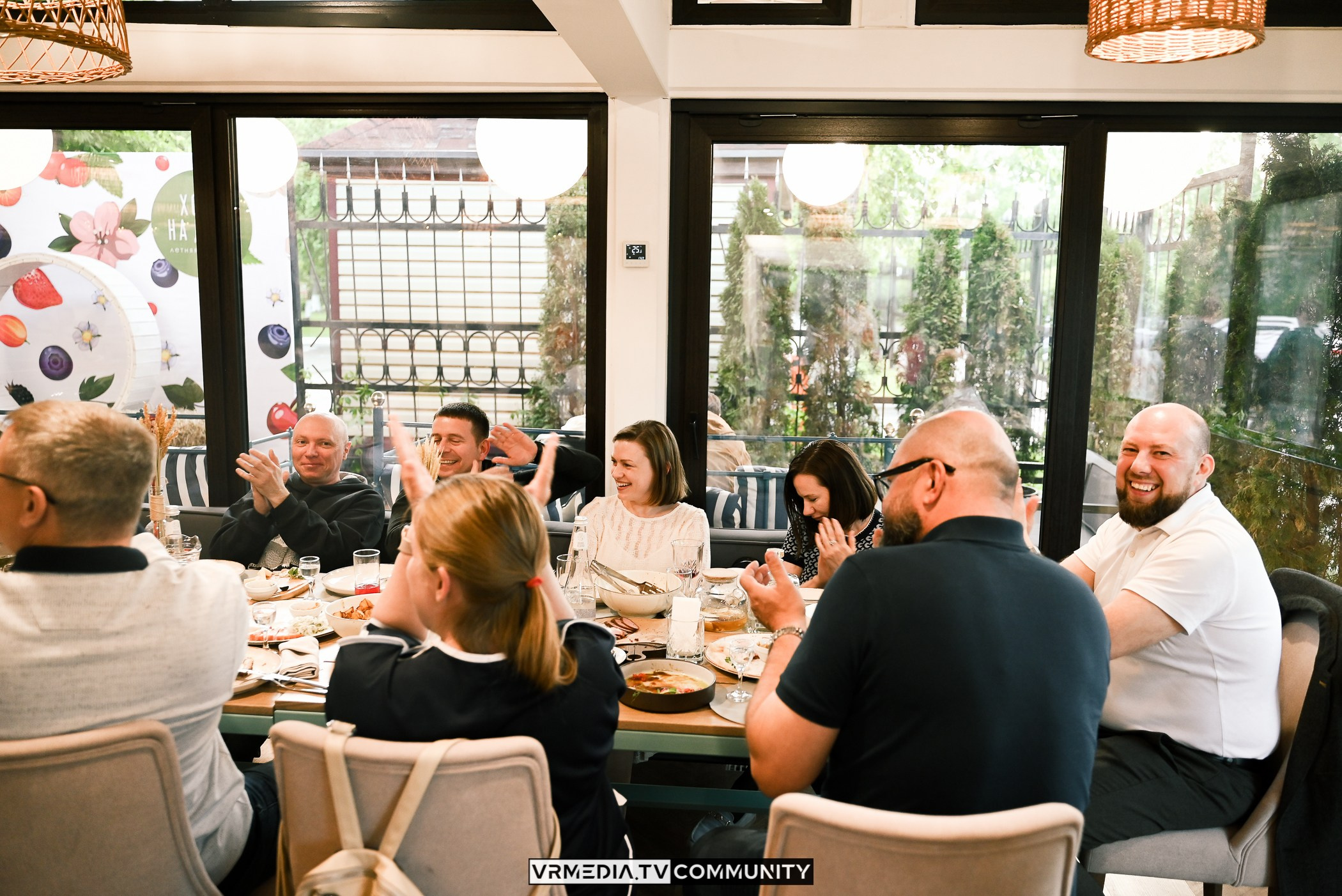 Ресторан «Volna»: Открытия летней веранды «Хочу на дачу»