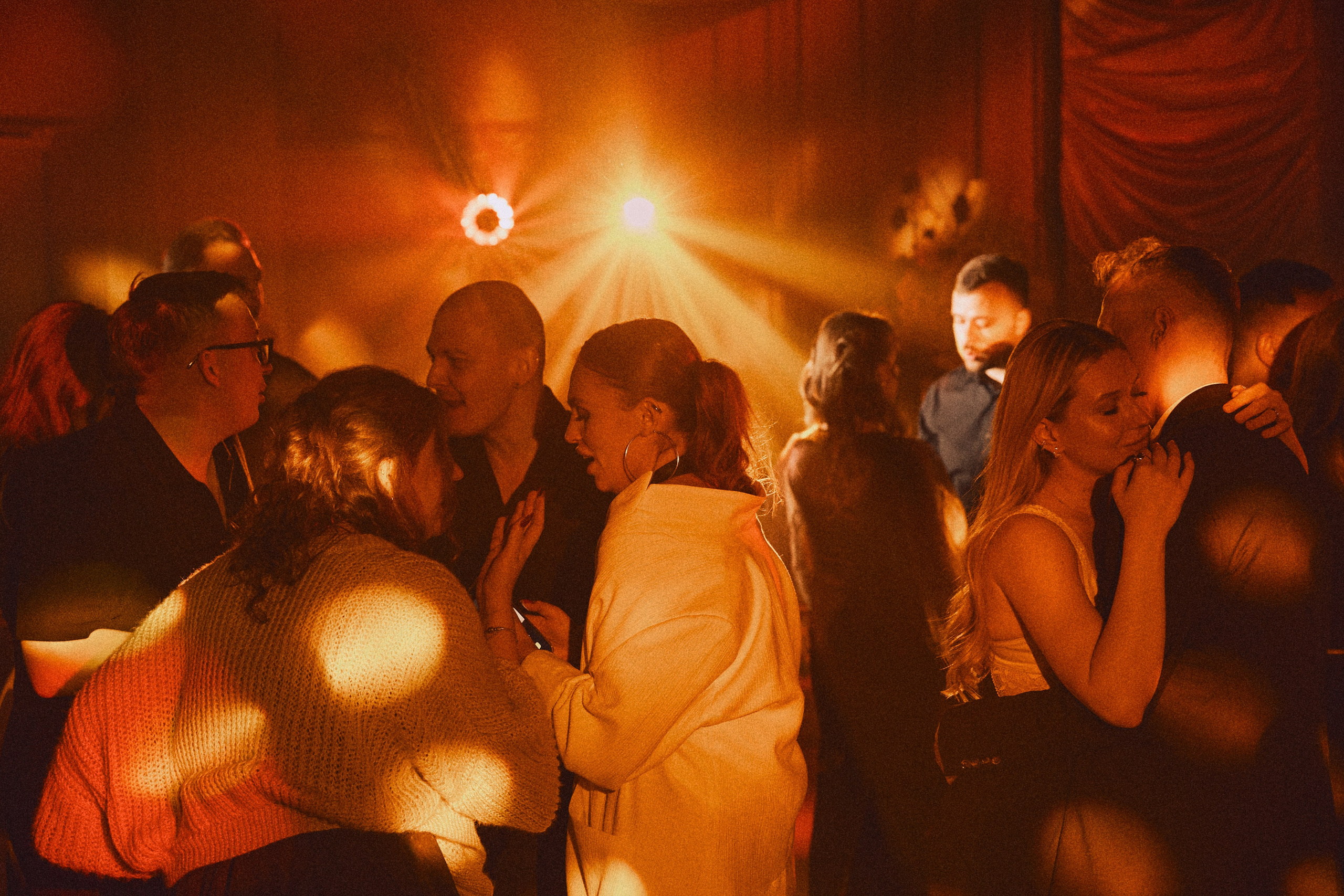 HER WILD, HIS CALM. Дмитрий Мазуркевич: Профессиональный Репортажный Фотограф