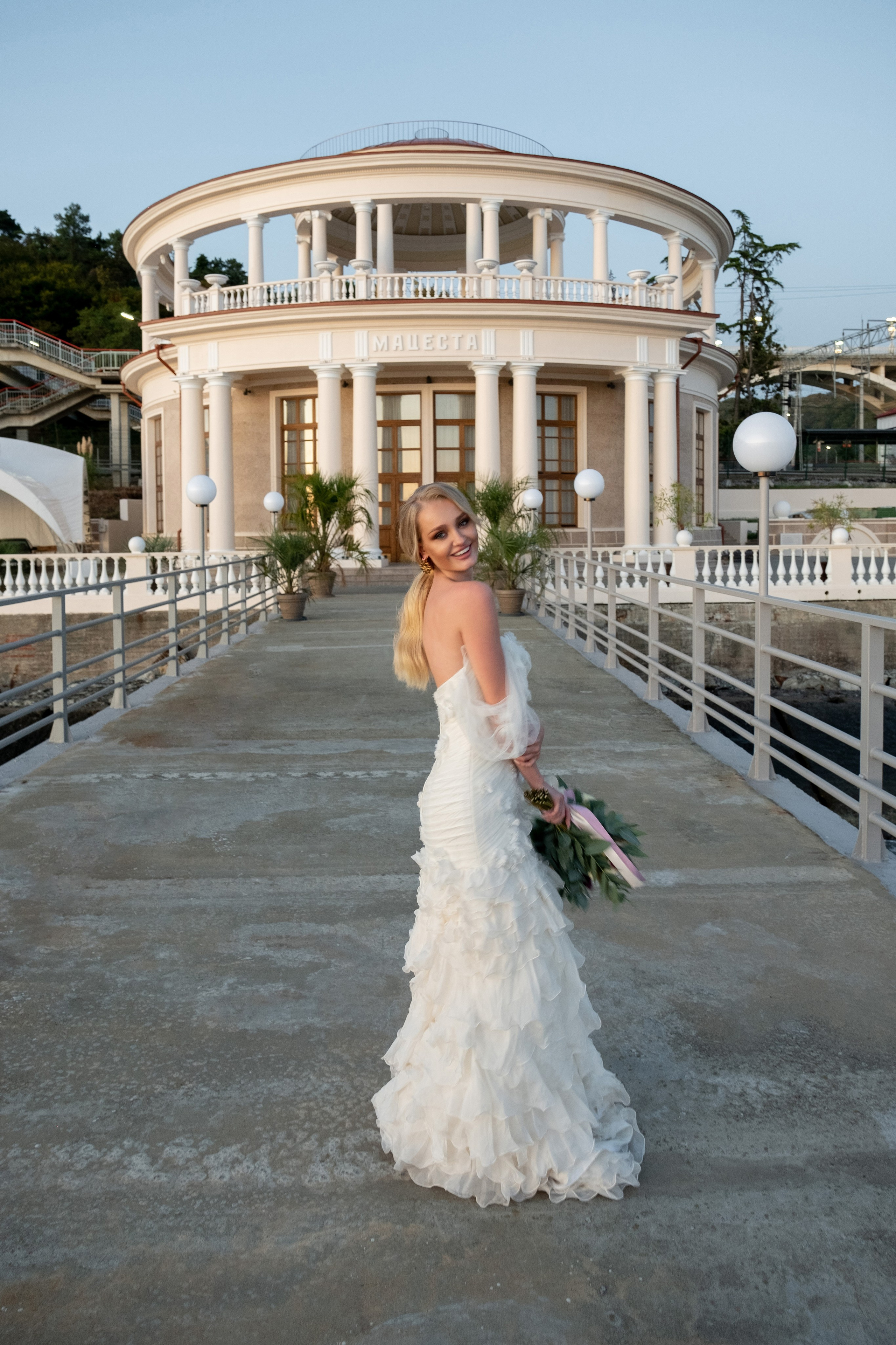 Ротонда. Свадебный Видеограф Фотограф в Сочи