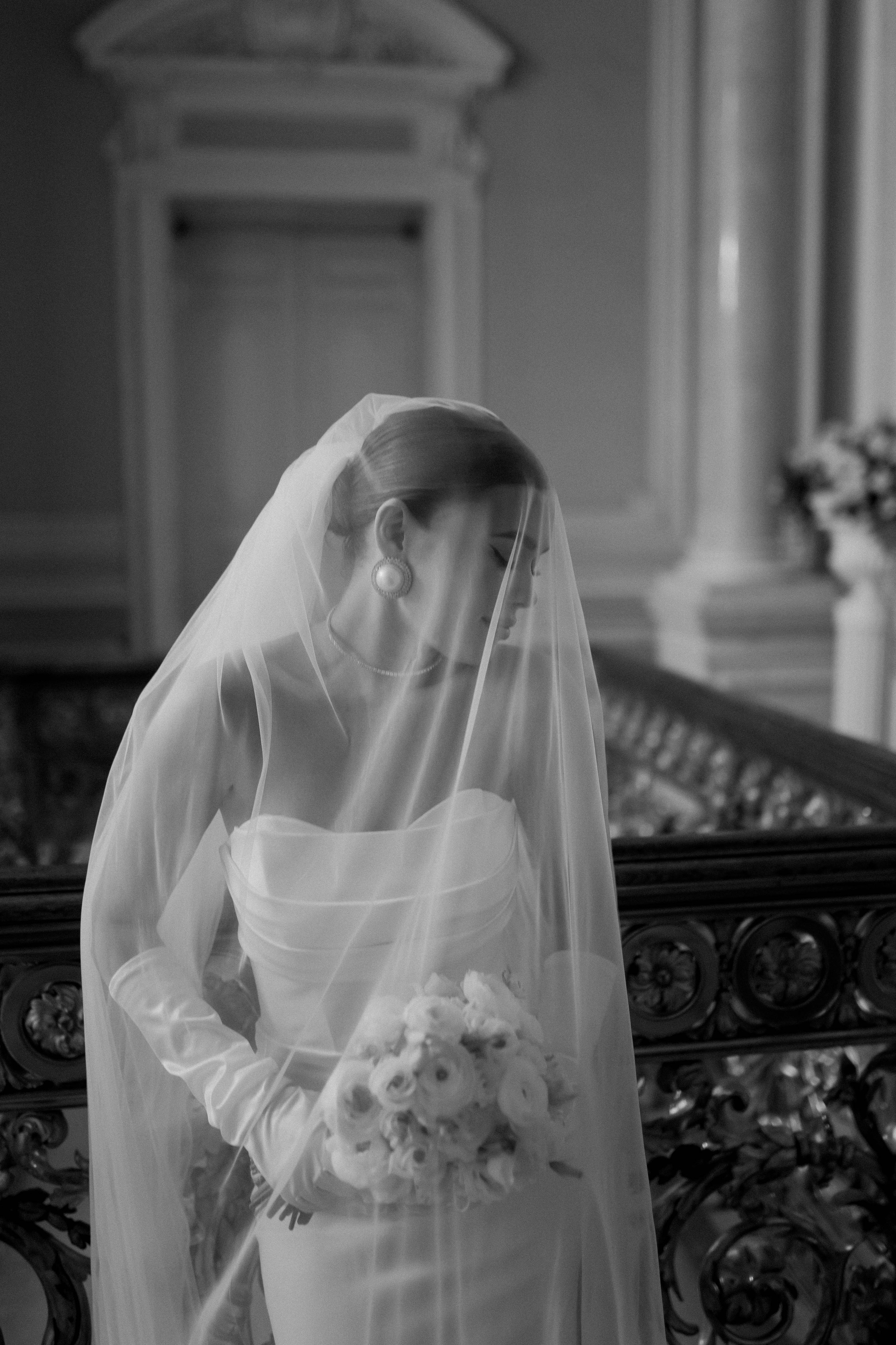 ···. Свадебный фотограф в Санкт-Петербурге Александра Чукавина